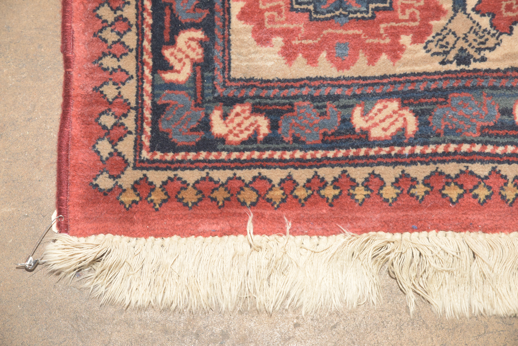 Machine Made Louis de Poortere "Kadjar" Belgian Wool Area Rug