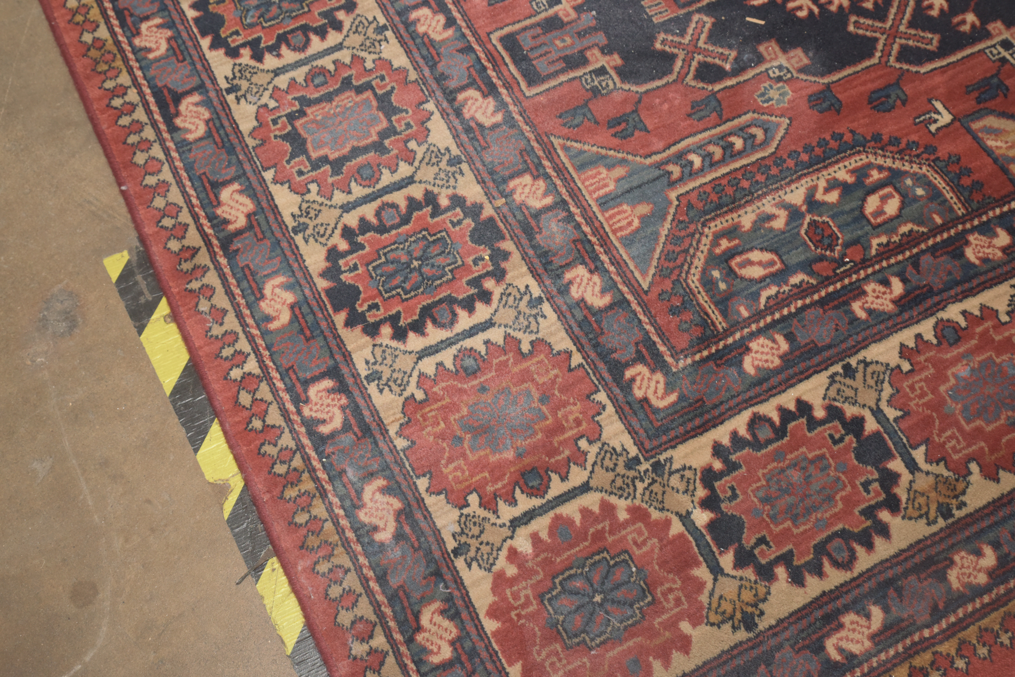 Machine Made Louis de Poortere "Kadjar" Belgian Wool Area Rug