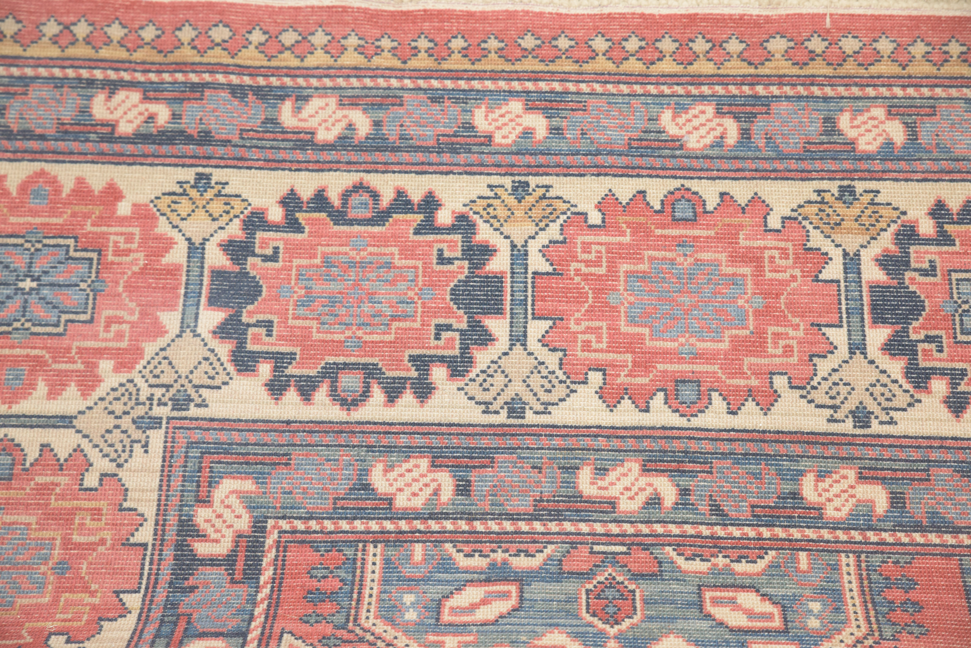 Machine Made Louis de Poortere "Kadjar" Belgian Wool Area Rug