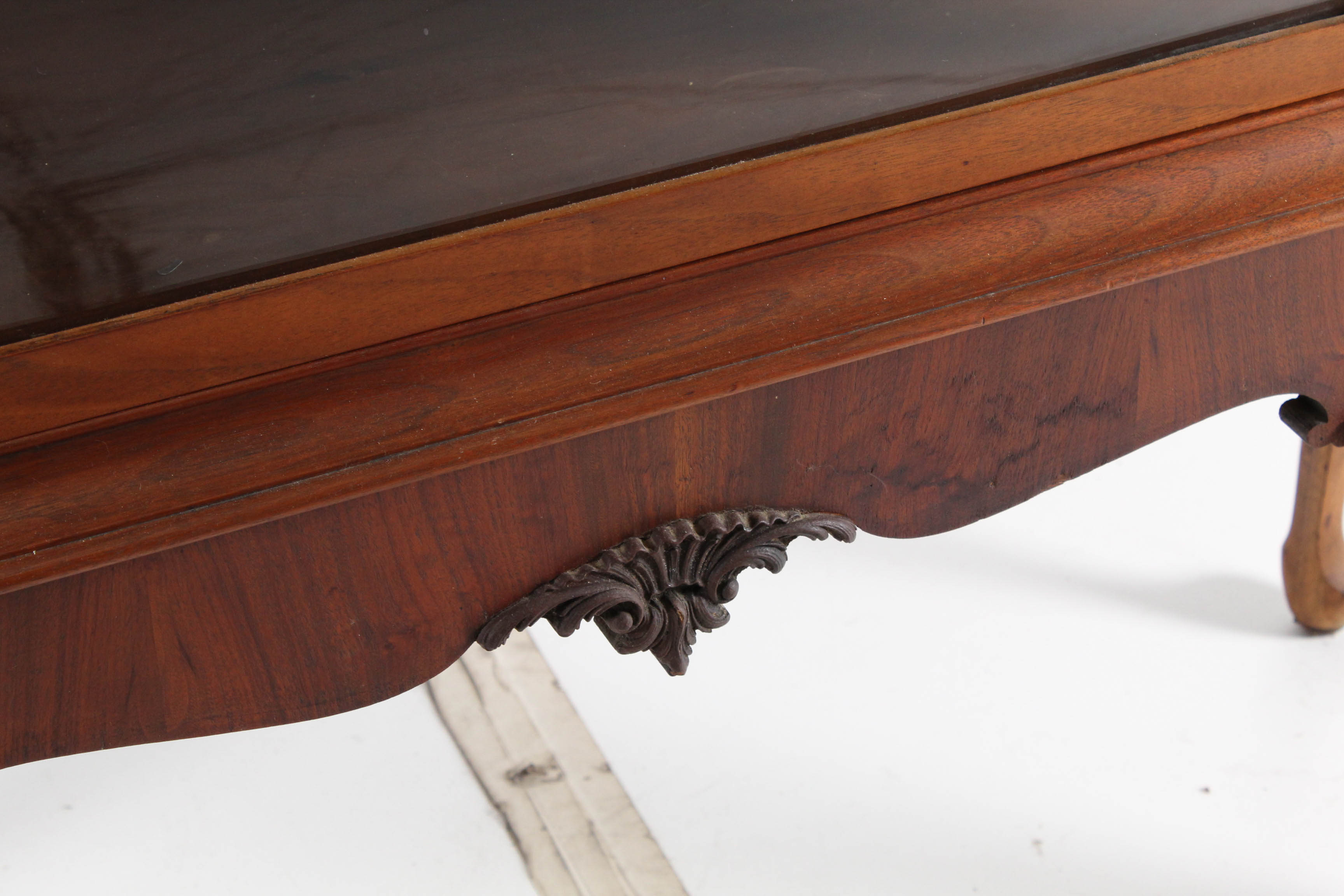 Antique Queen Anne Display Cabinet in Walnut