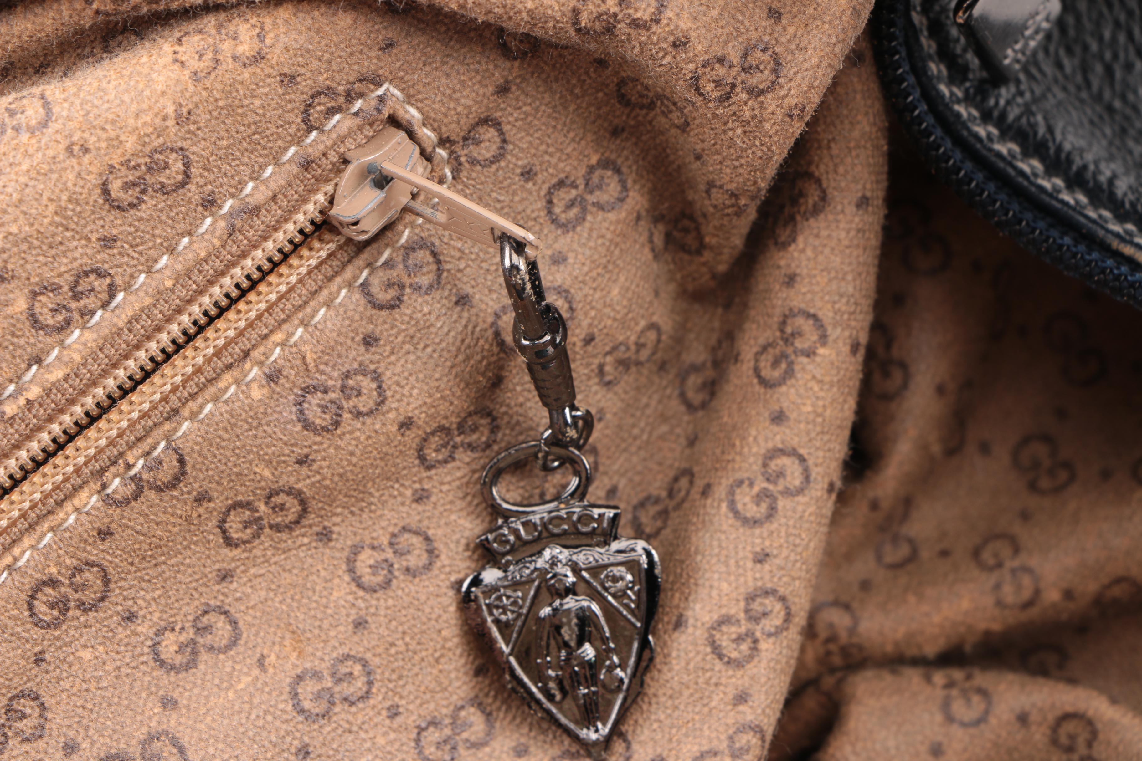 Vintage Gucci Navy Leather Hobo Sling Bag