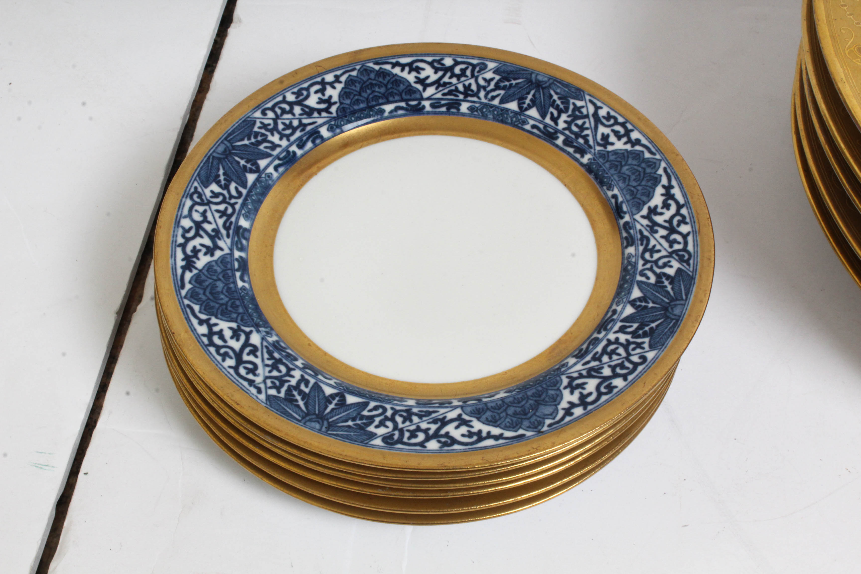 Porcelain Tableware Including Royal Bavarian Hutschenreuther Selb, Staffordshire