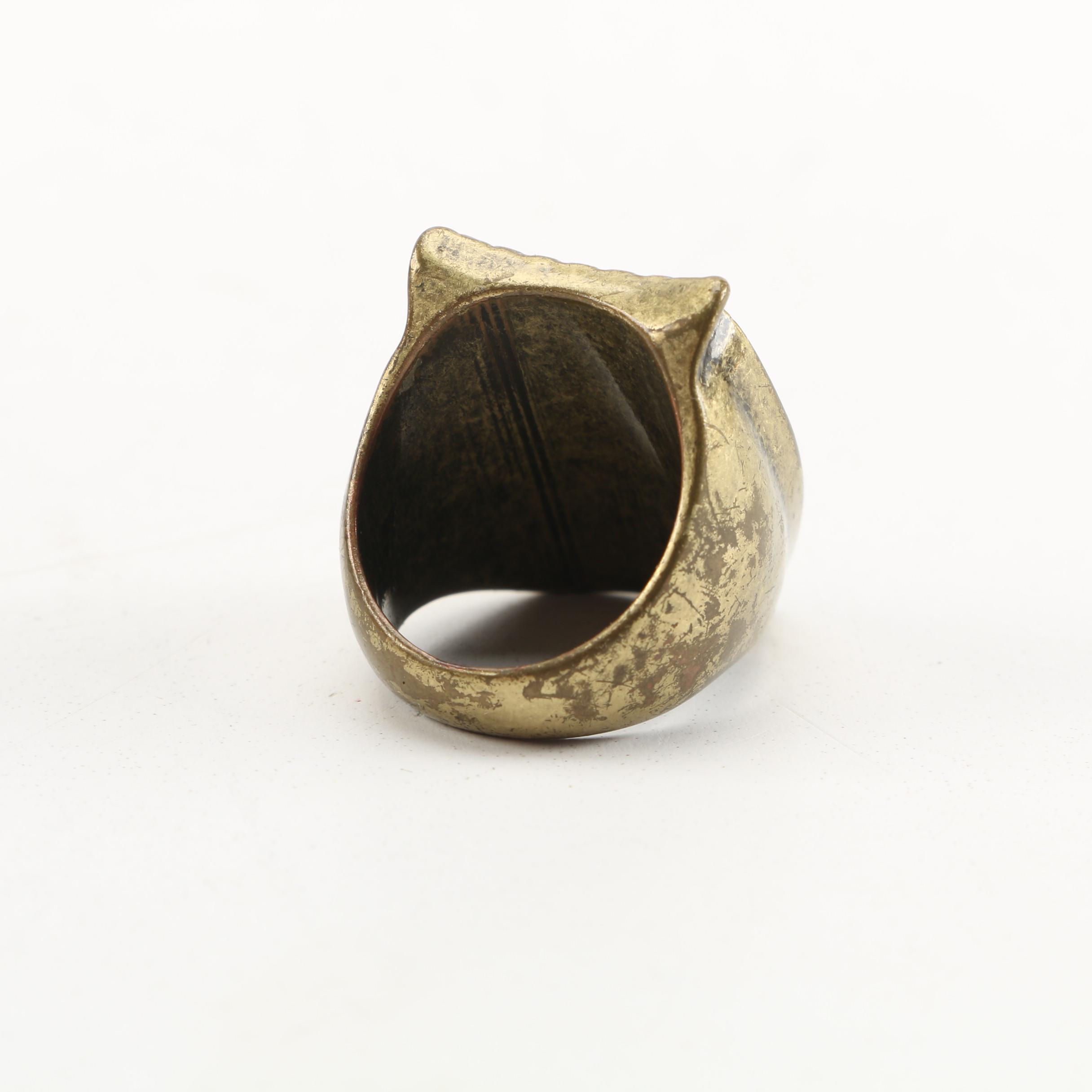 Vintage Owl Themed Spinning Ash Receiver and Costume Ring