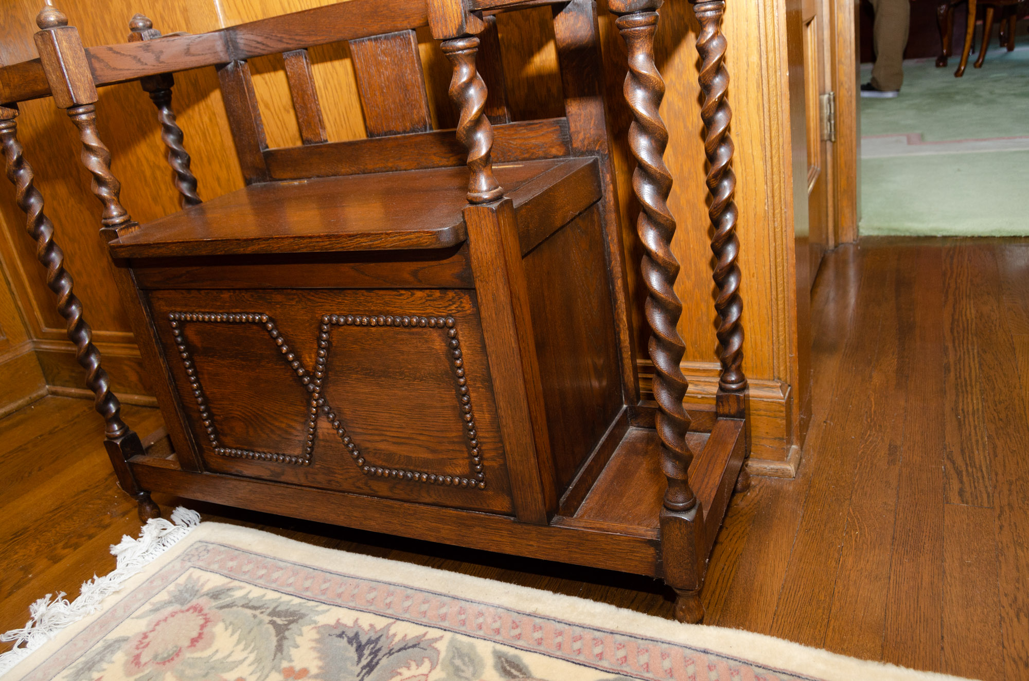 Vintage Entryway Bench