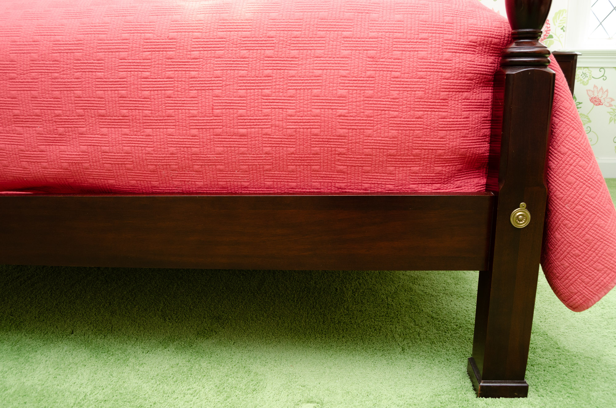 Vintage King Size Four Poster Bed Frame by Harden and Tempur-Pedic Mattress