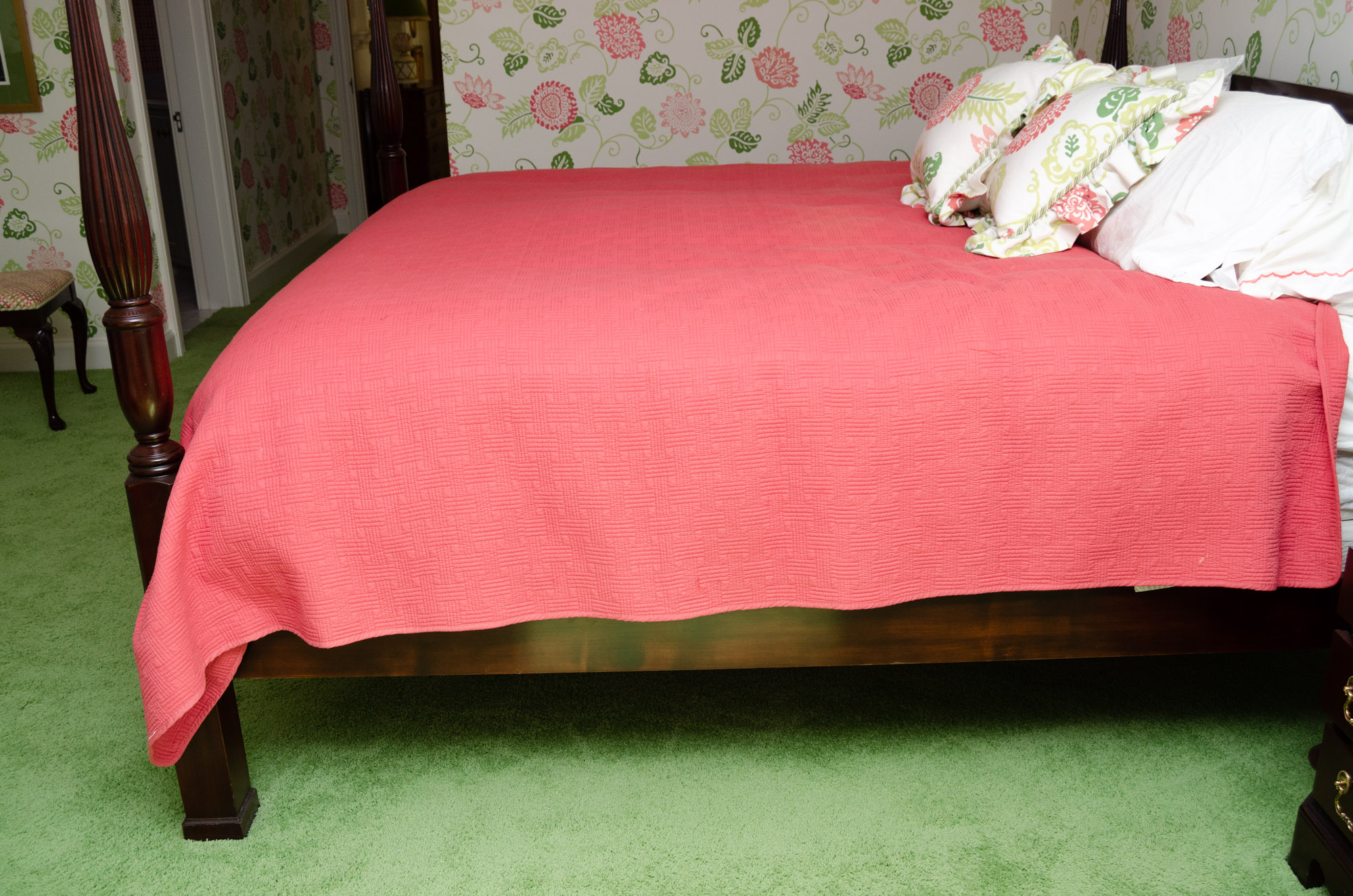 Vintage King Size Four Poster Bed Frame by Harden and Tempur-Pedic Mattress