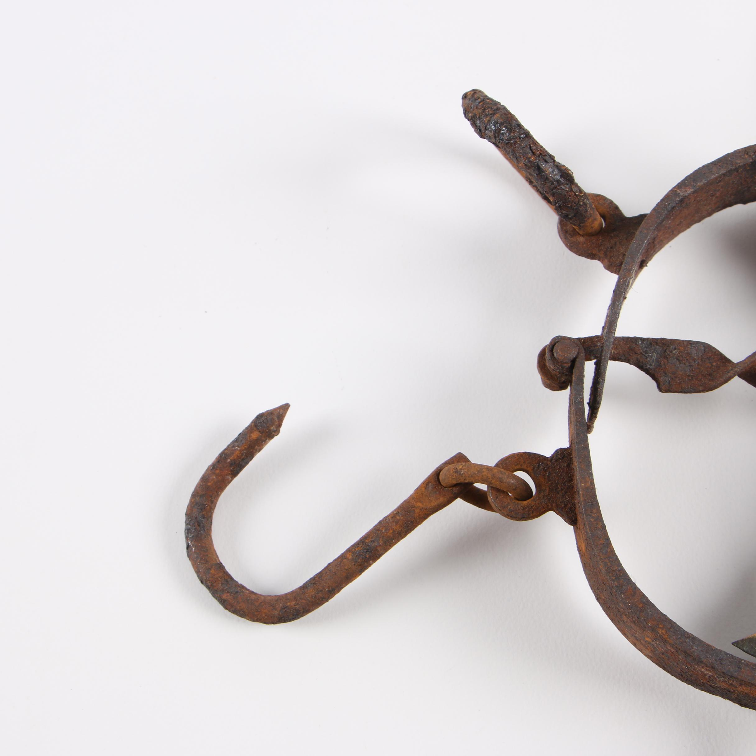 Antique "Buffalo Hide" Ranch-Use Spring Balance Scales