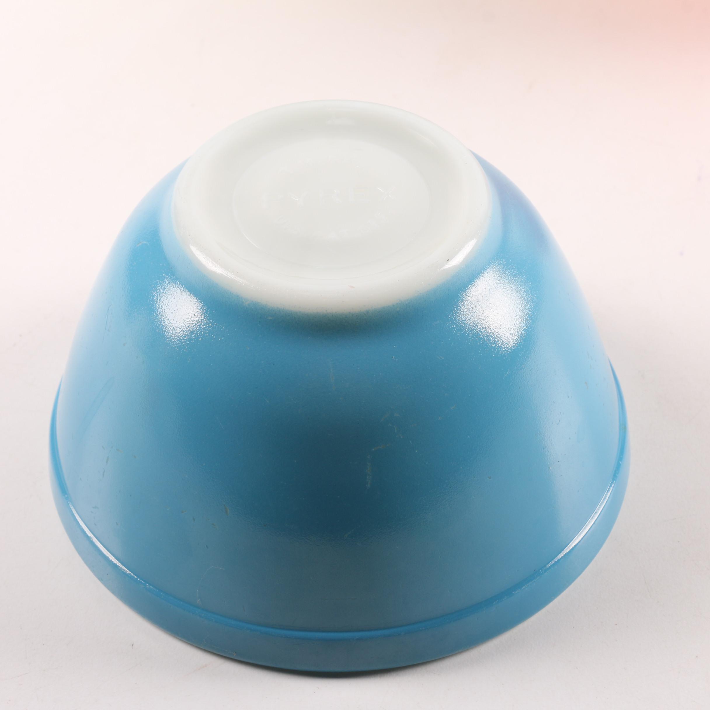 Vintage Pyrex "Primary Colors" Nesting Bowls c. 1945-1949