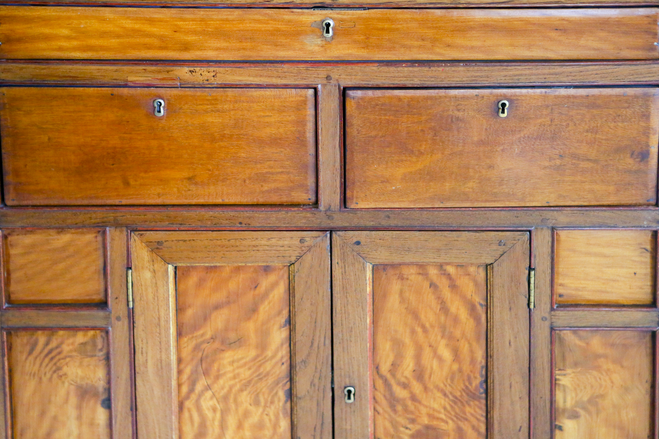 Vintage Illuminated China Cabinet