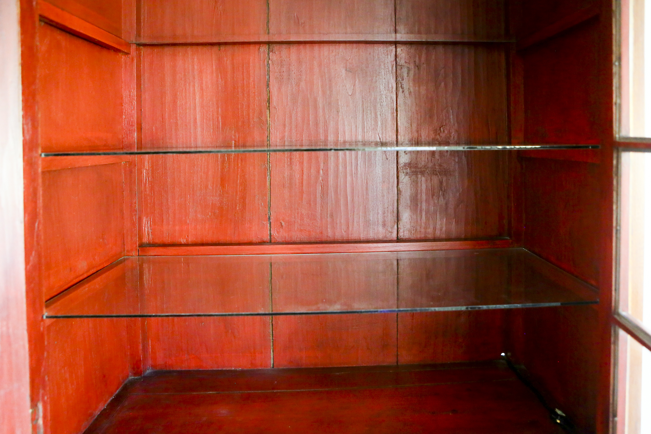 Vintage Illuminated China Cabinet