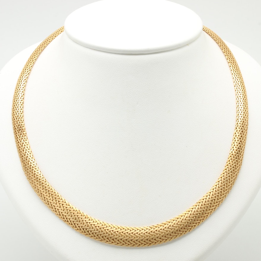 18K Yellow Gold Graduated Width Necklace