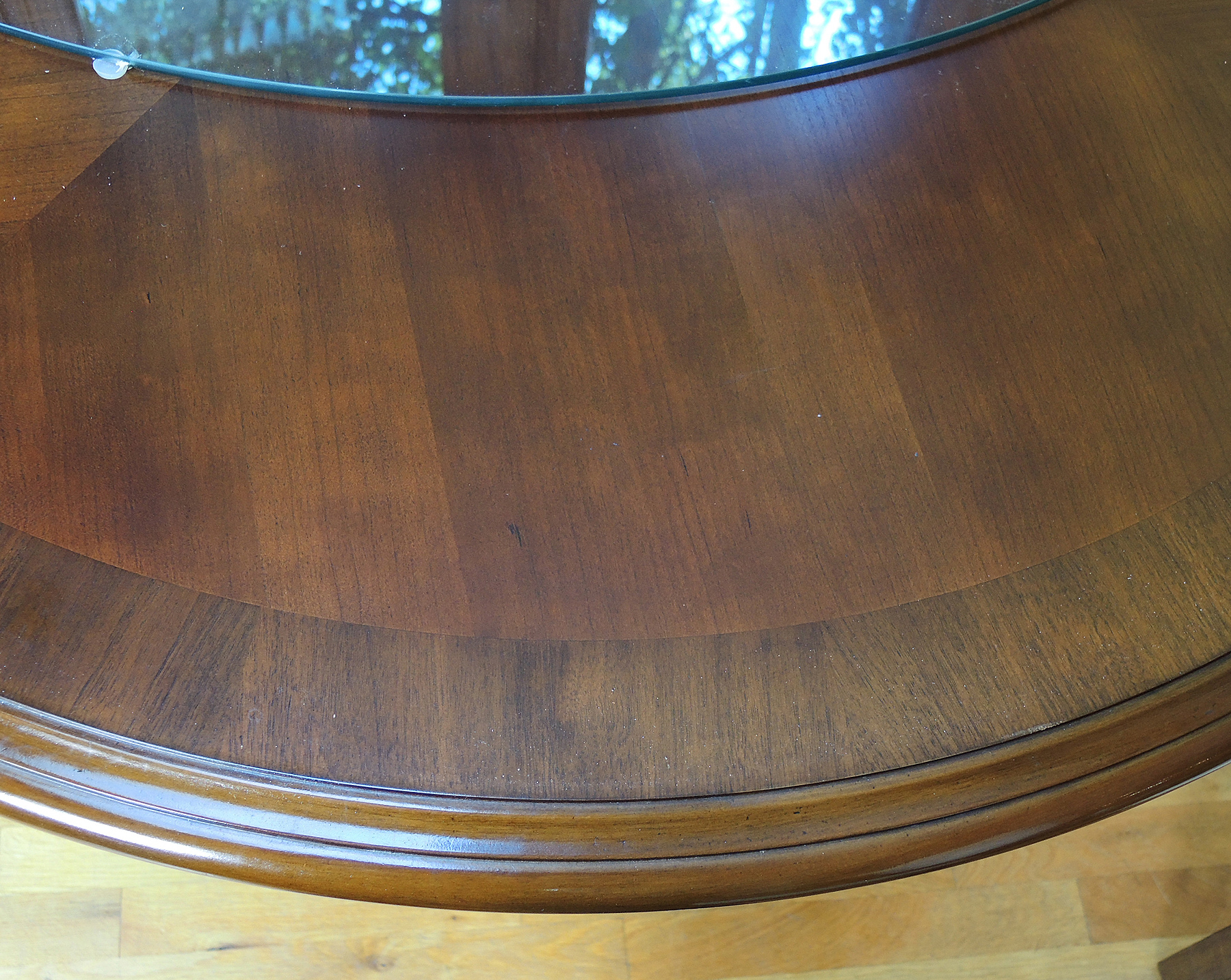 Pedestal Table and Chairs by Bombay Outlet