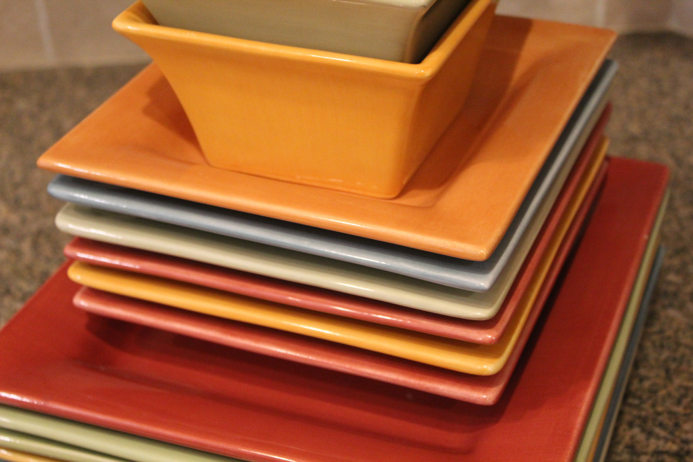 Hand-Painted Espana "Lifestyle" Dinnerware