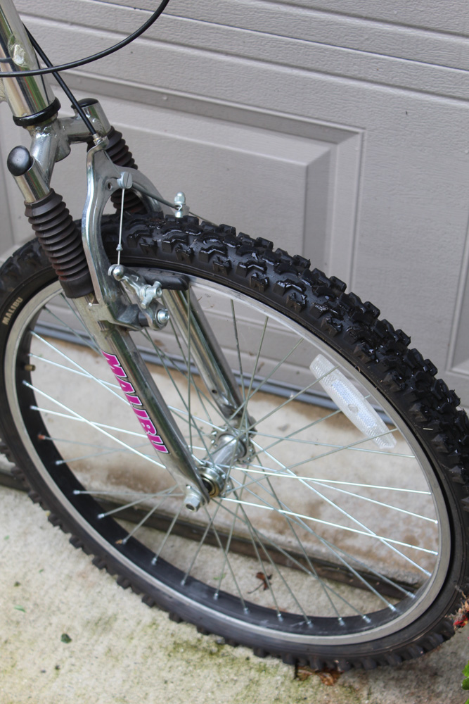 Malibu Air Blast Girl's Mountain Bike