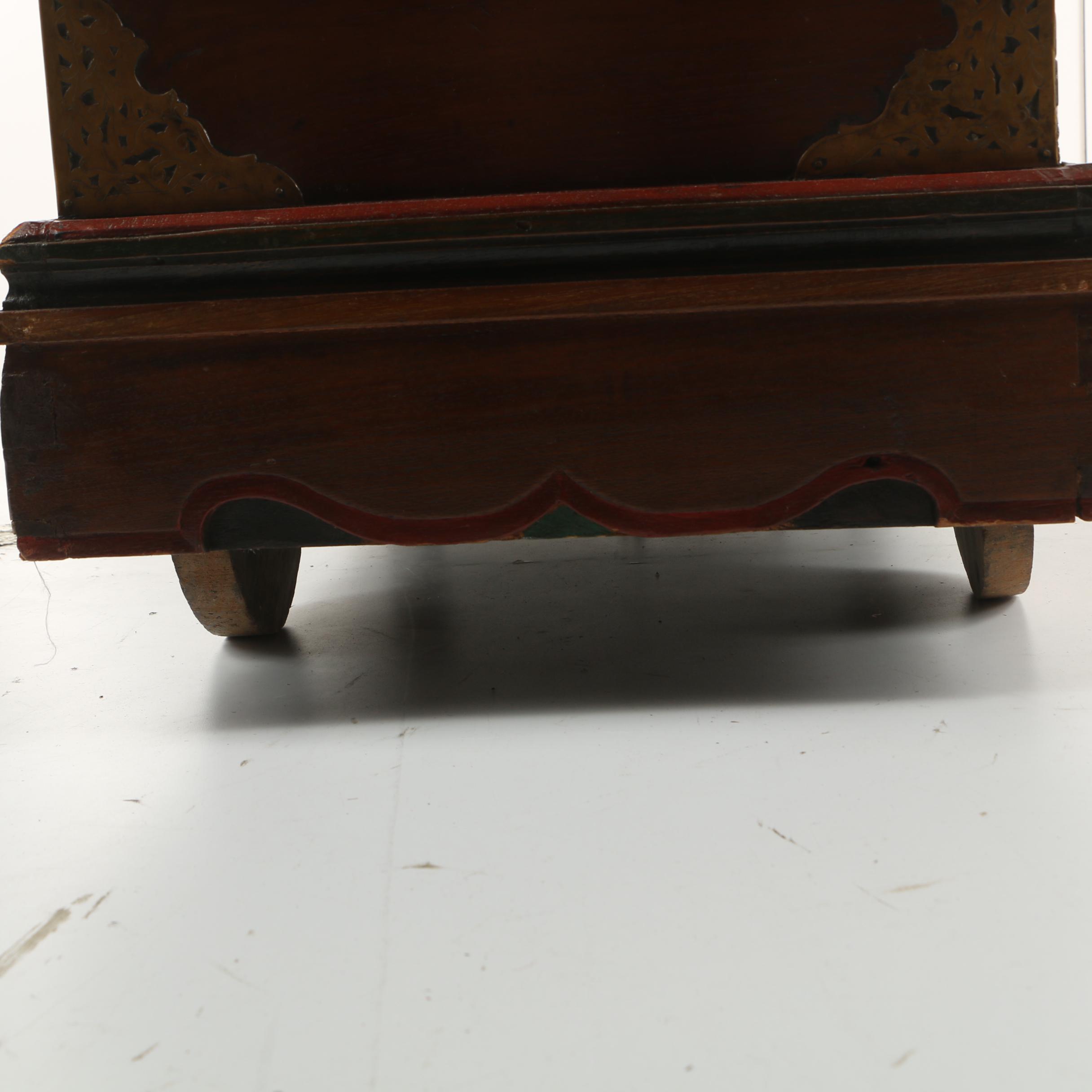 Vintage Indonesian Style Trunk