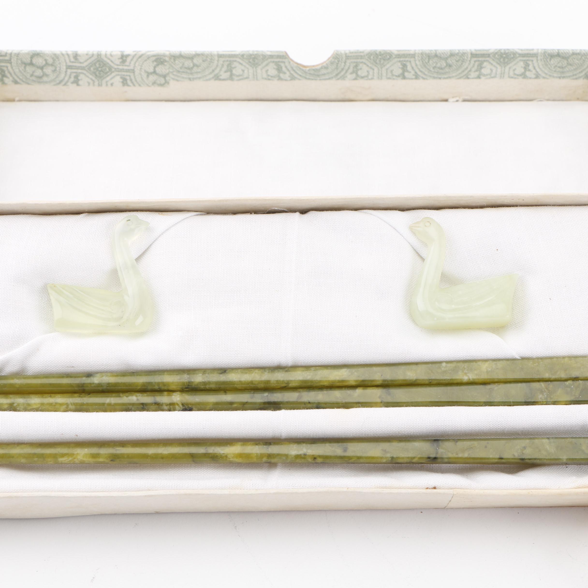 Chopsticks including Green Stone with Bird Form Rests