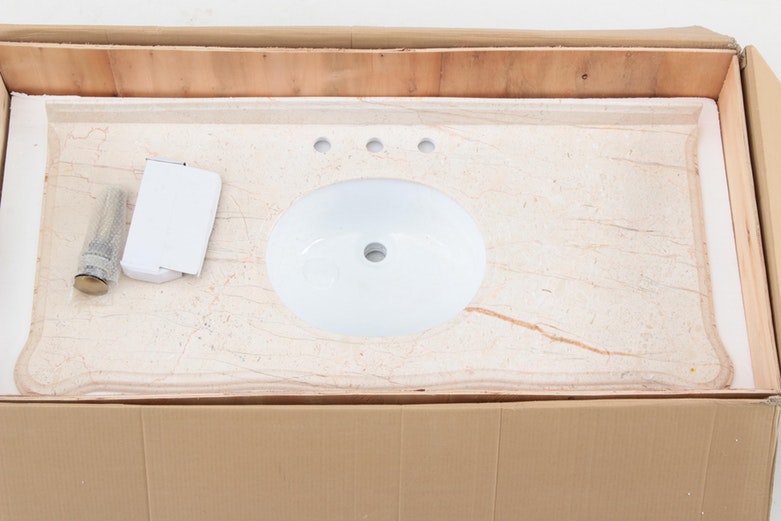 Legion Furniture Bathroom Counter and Sink