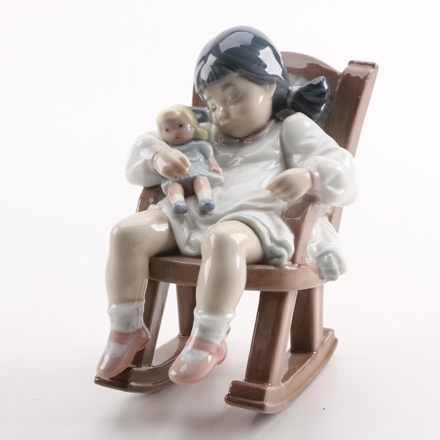 Lladró "Naptime" Porcelain Figurine