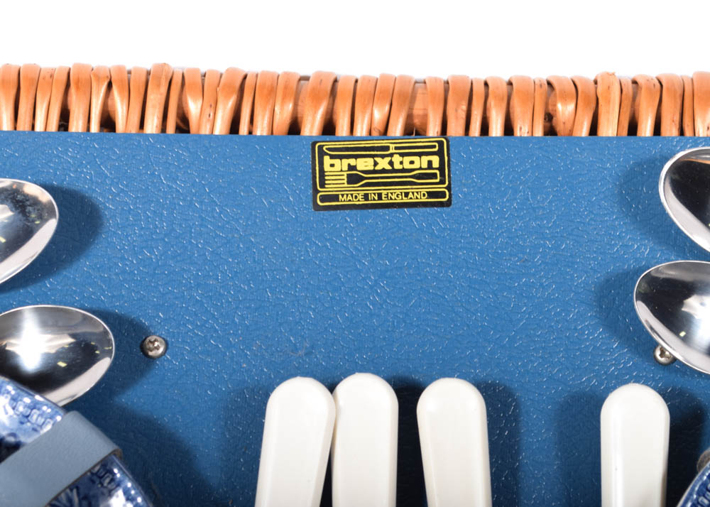 Vintage Braxton English Picnic Basket and Dinnerware