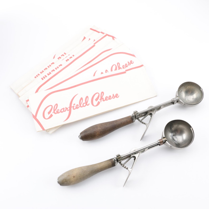 Gilchrist Ice Cream Scoops ca. 1910 with Paper Forage Hats