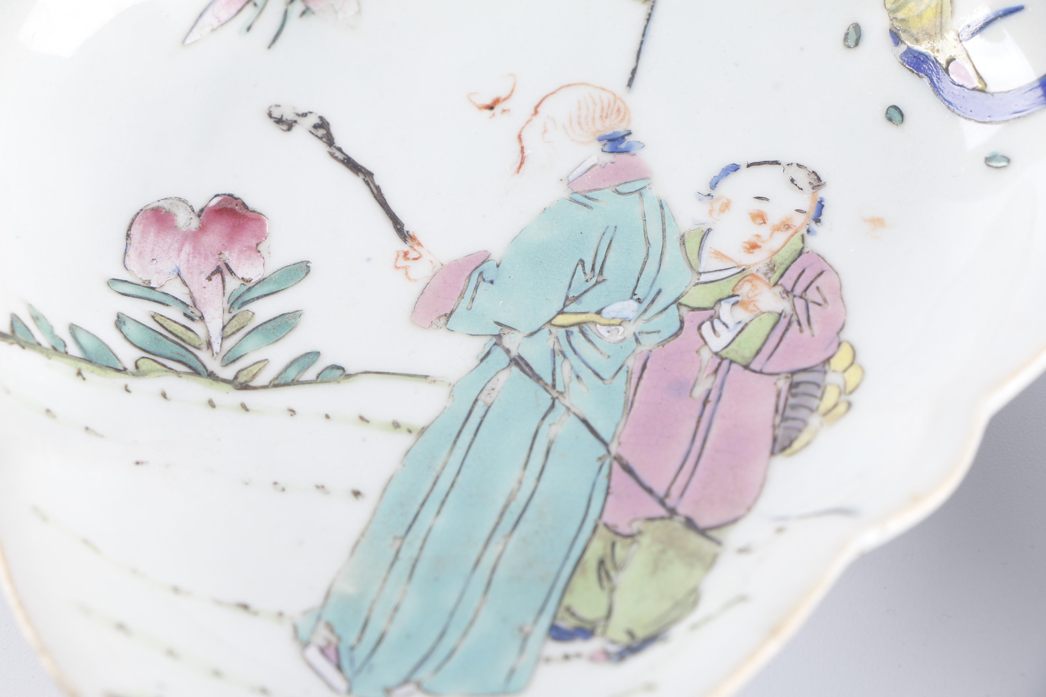 Chinese Pictorial Footed Dishes and Lidded Bowl