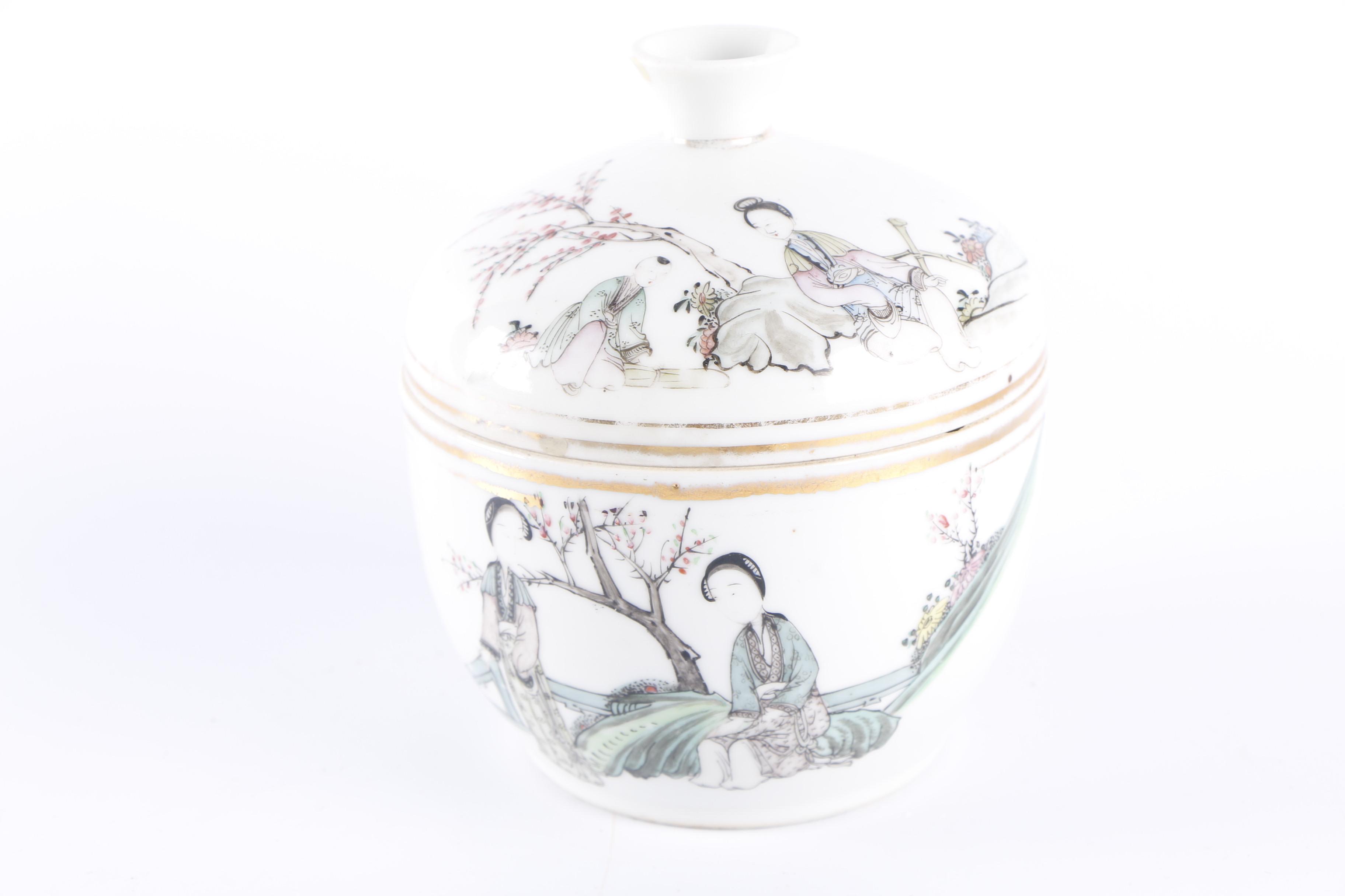 Chinese Pictorial Footed Dishes and Lidded Bowl