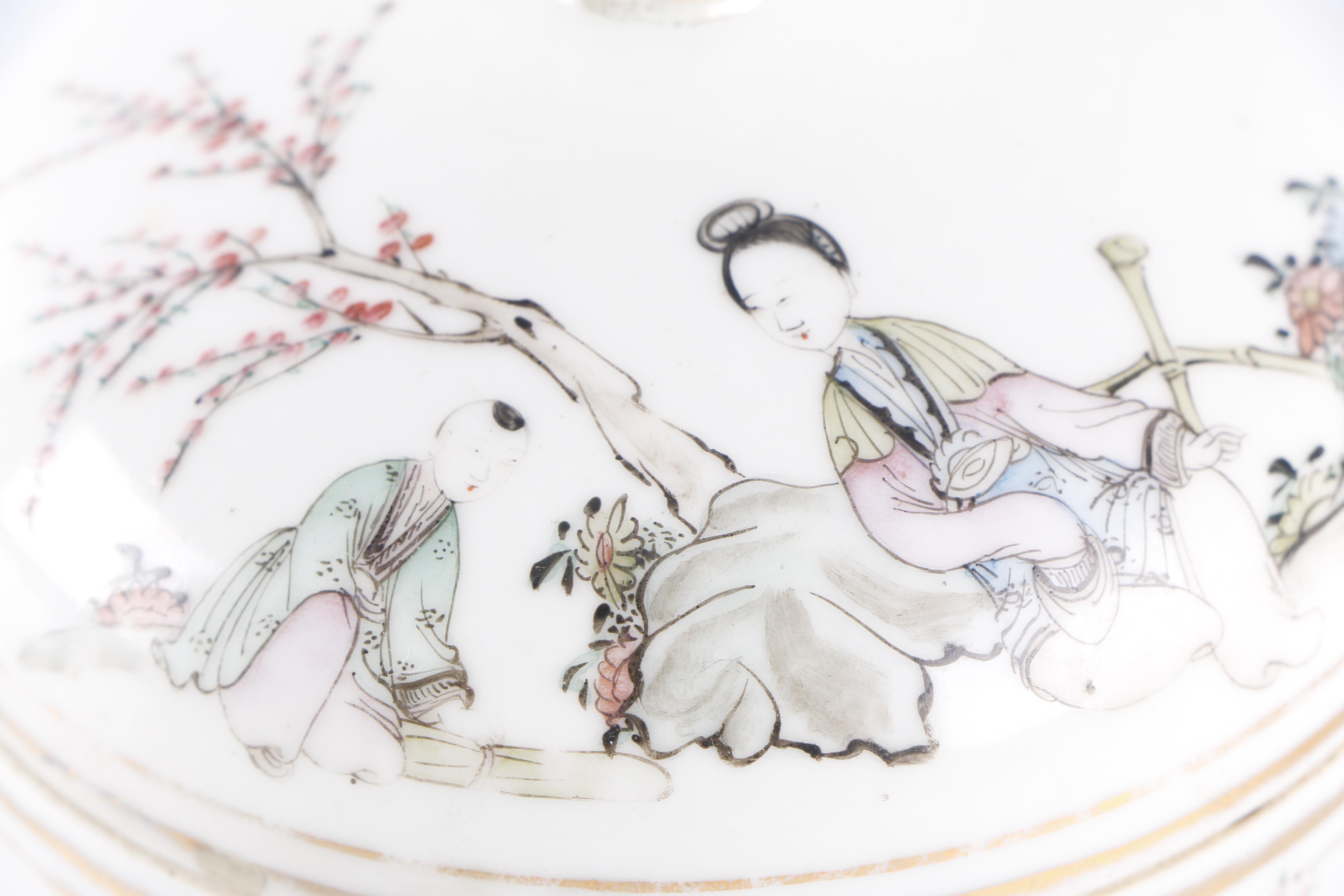 Chinese Pictorial Footed Dishes and Lidded Bowl