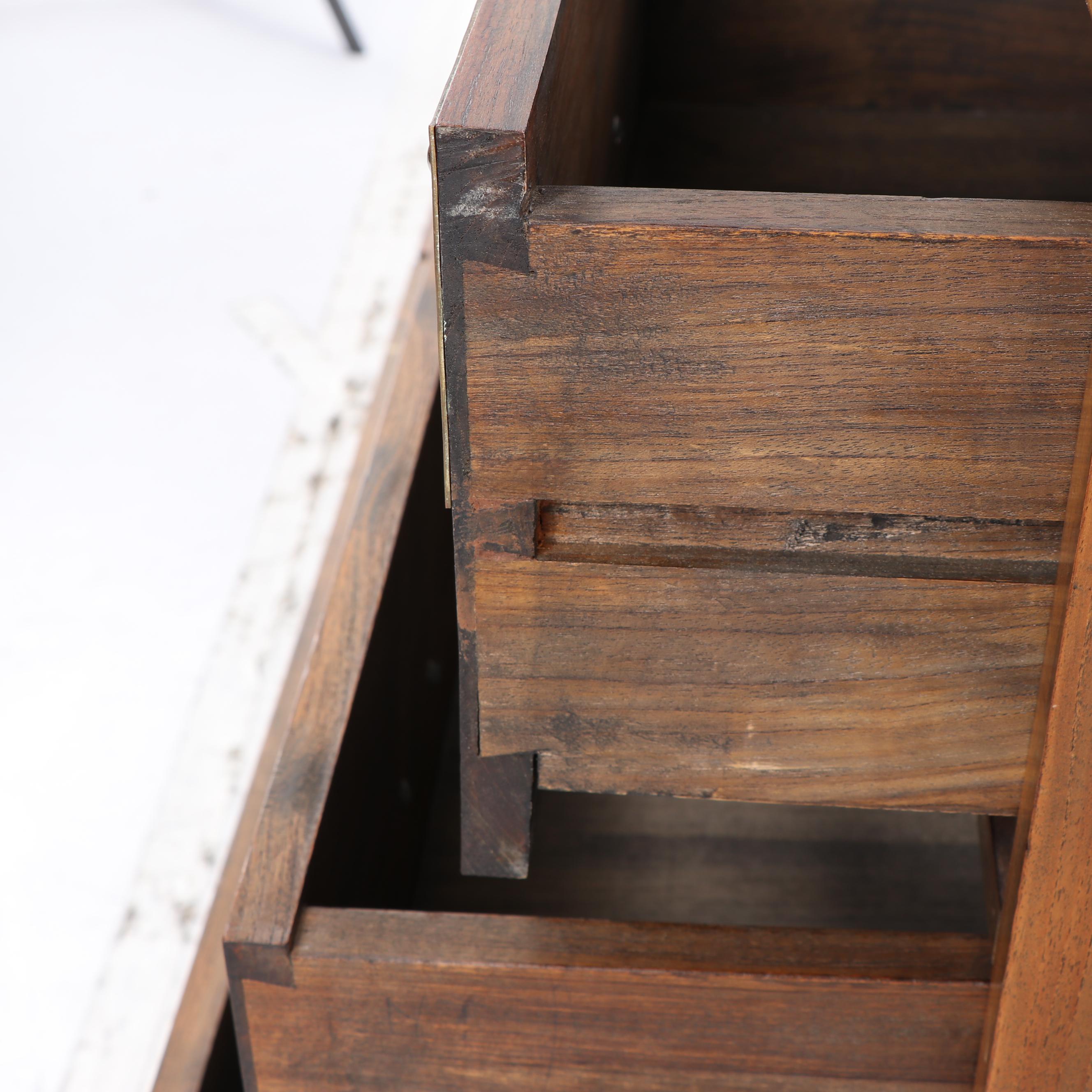 Chinese Style Chest of Drawers