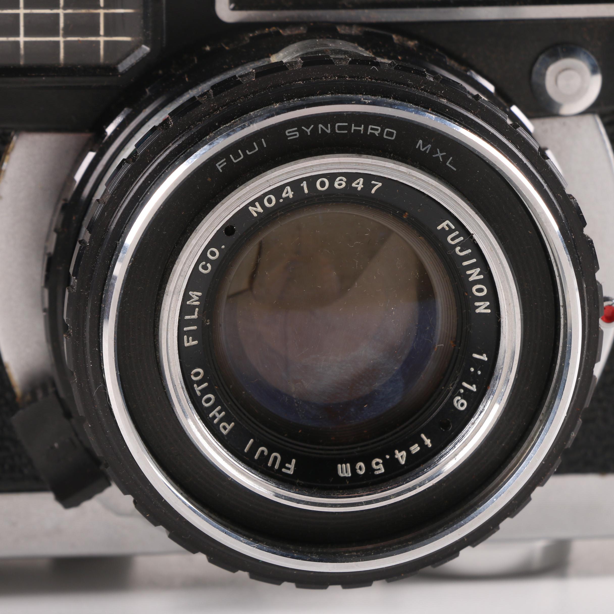 Vintage Fujica 35-EE  35mm Rangefinder Camera with Leather Case