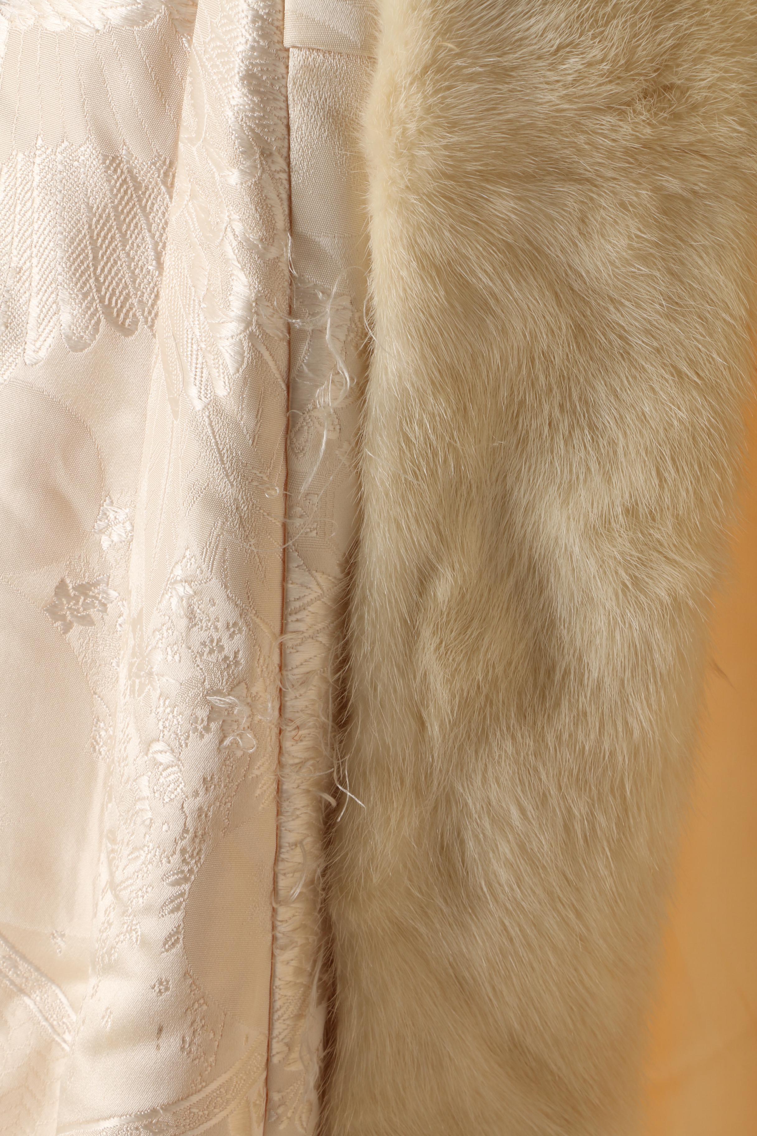 Japanese Off-White Silk Damask Shiro-Uchikake Kimono with Mink Fur Collar