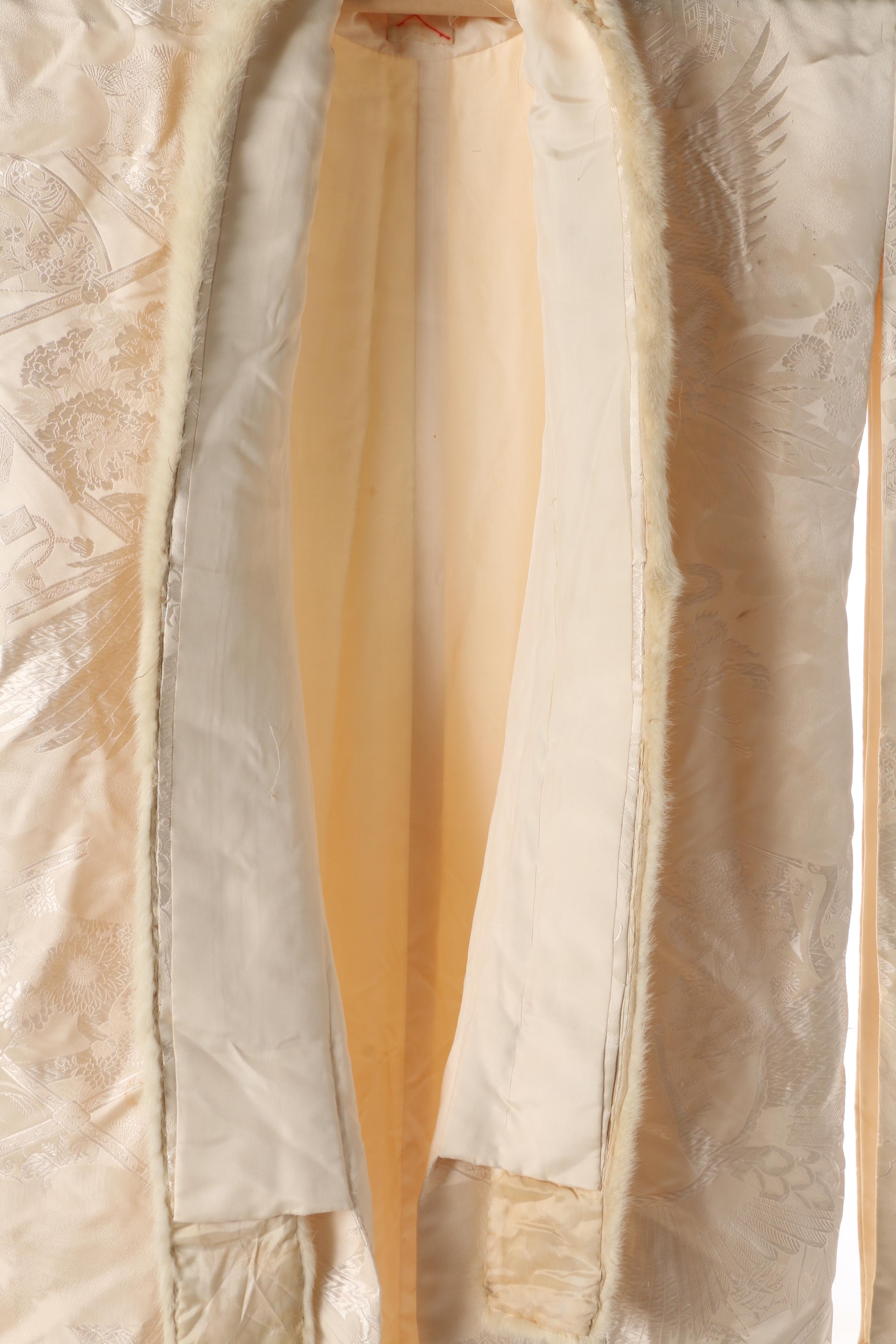 Japanese Off-White Silk Damask Shiro-Uchikake Kimono with Mink Fur Collar
