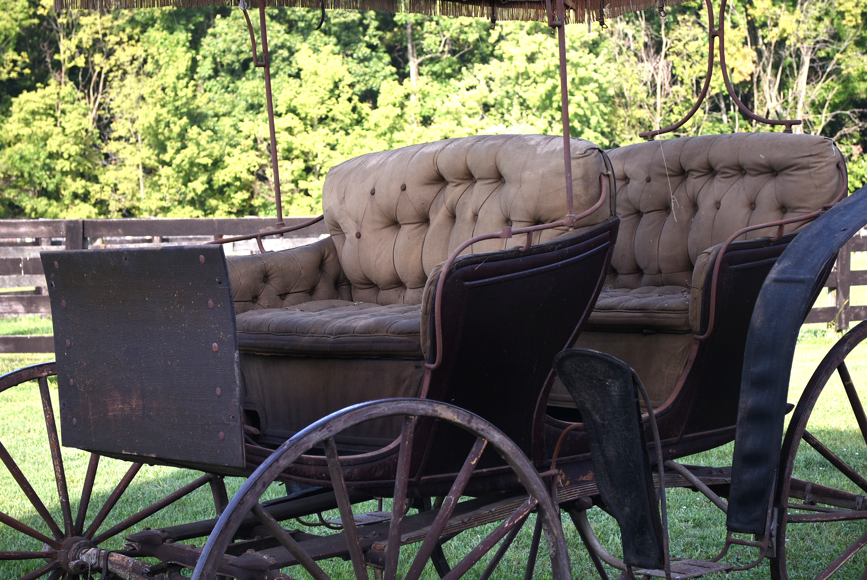 Late 19th Century Horse Drawn Buggy Glen Falls Buckboard Surrey For Restoration