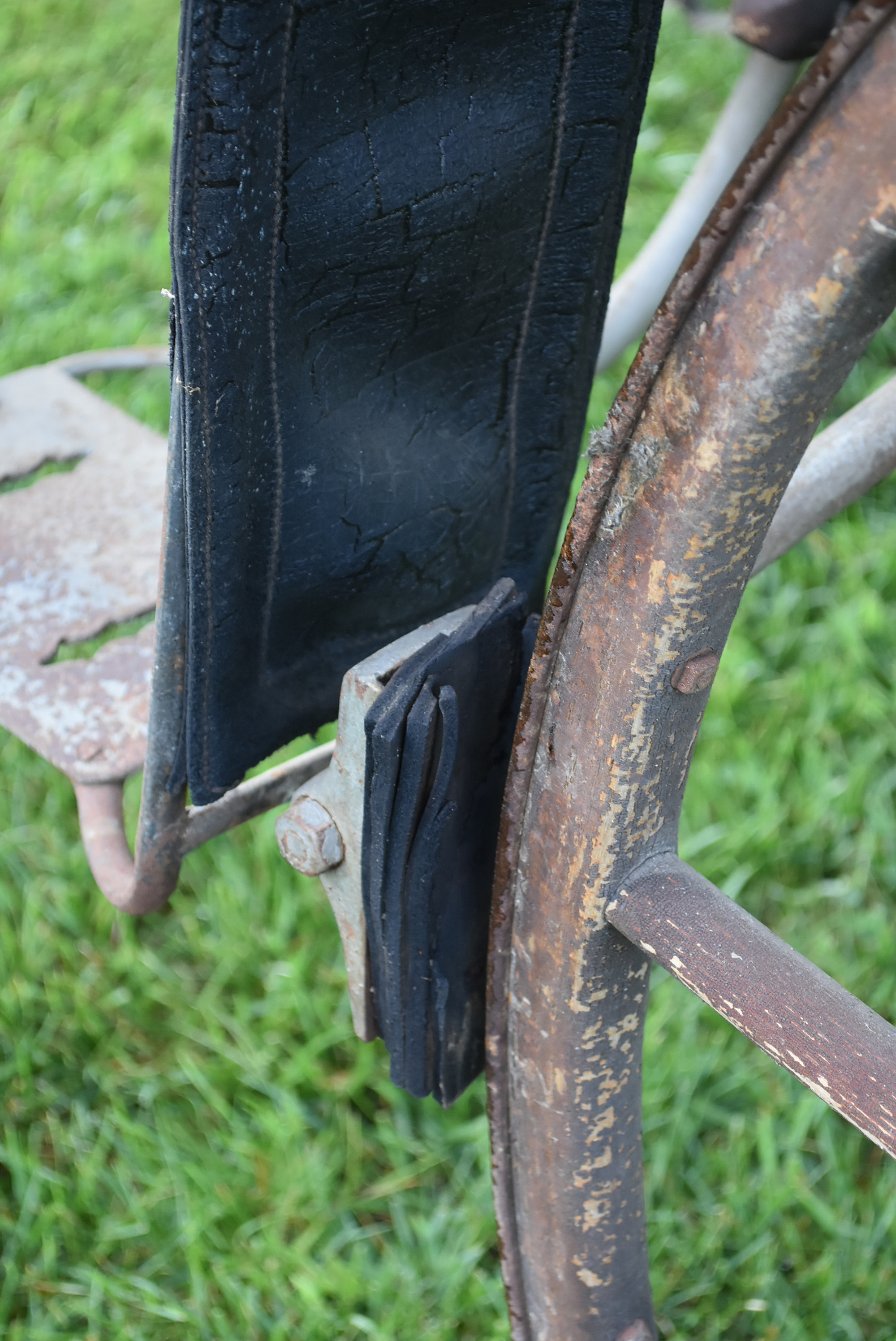 Late 19th Century Horse Drawn Buggy Glen Falls Buckboard Surrey For Restoration
