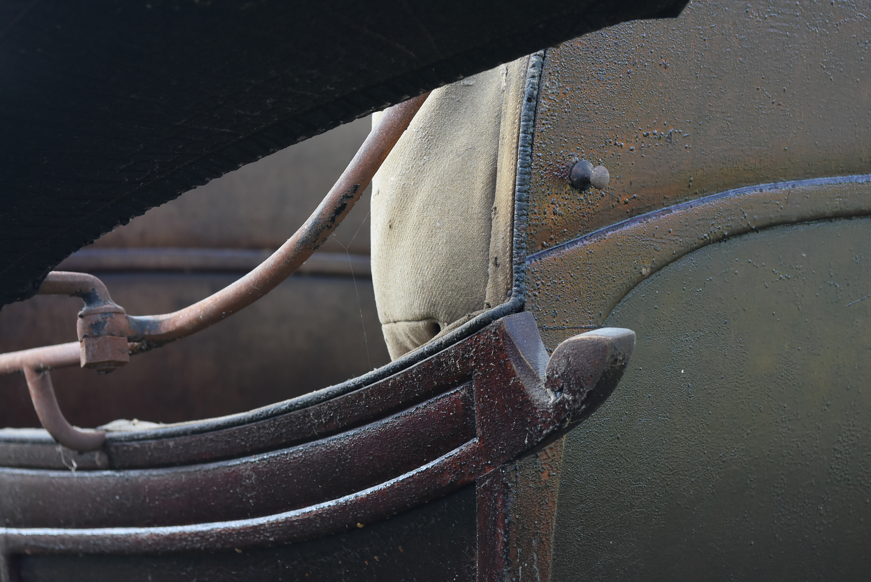 Late 19th Century Horse Drawn Buggy Glen Falls Buckboard Surrey For Restoration