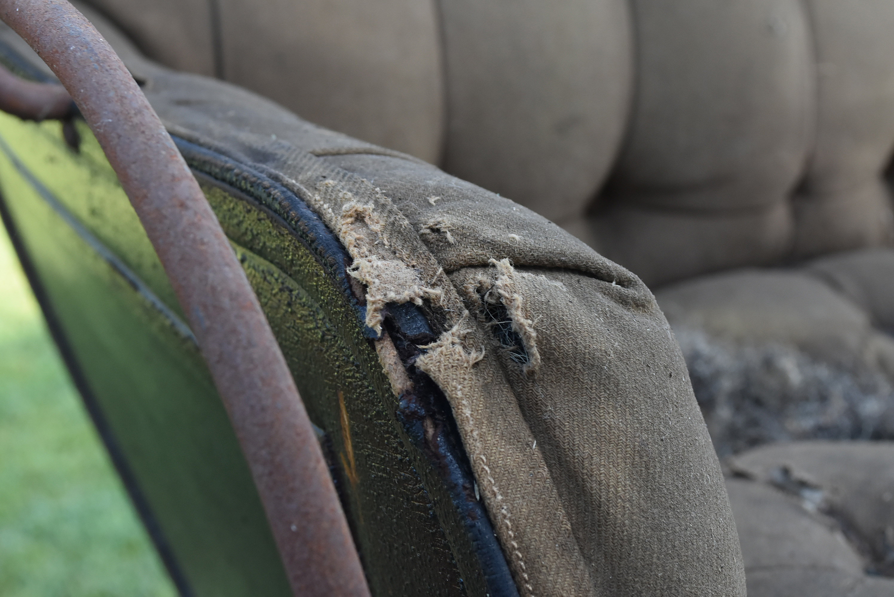 Late 19th Century Horse Drawn Buggy Glen Falls Buckboard Surrey For Restoration