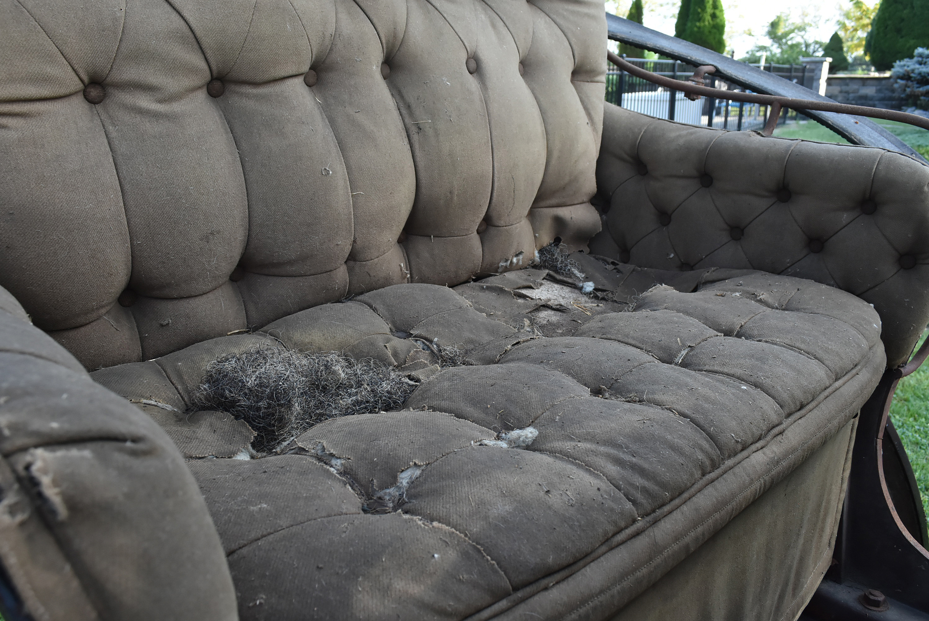 Late 19th Century Horse Drawn Buggy Glen Falls Buckboard Surrey For Restoration