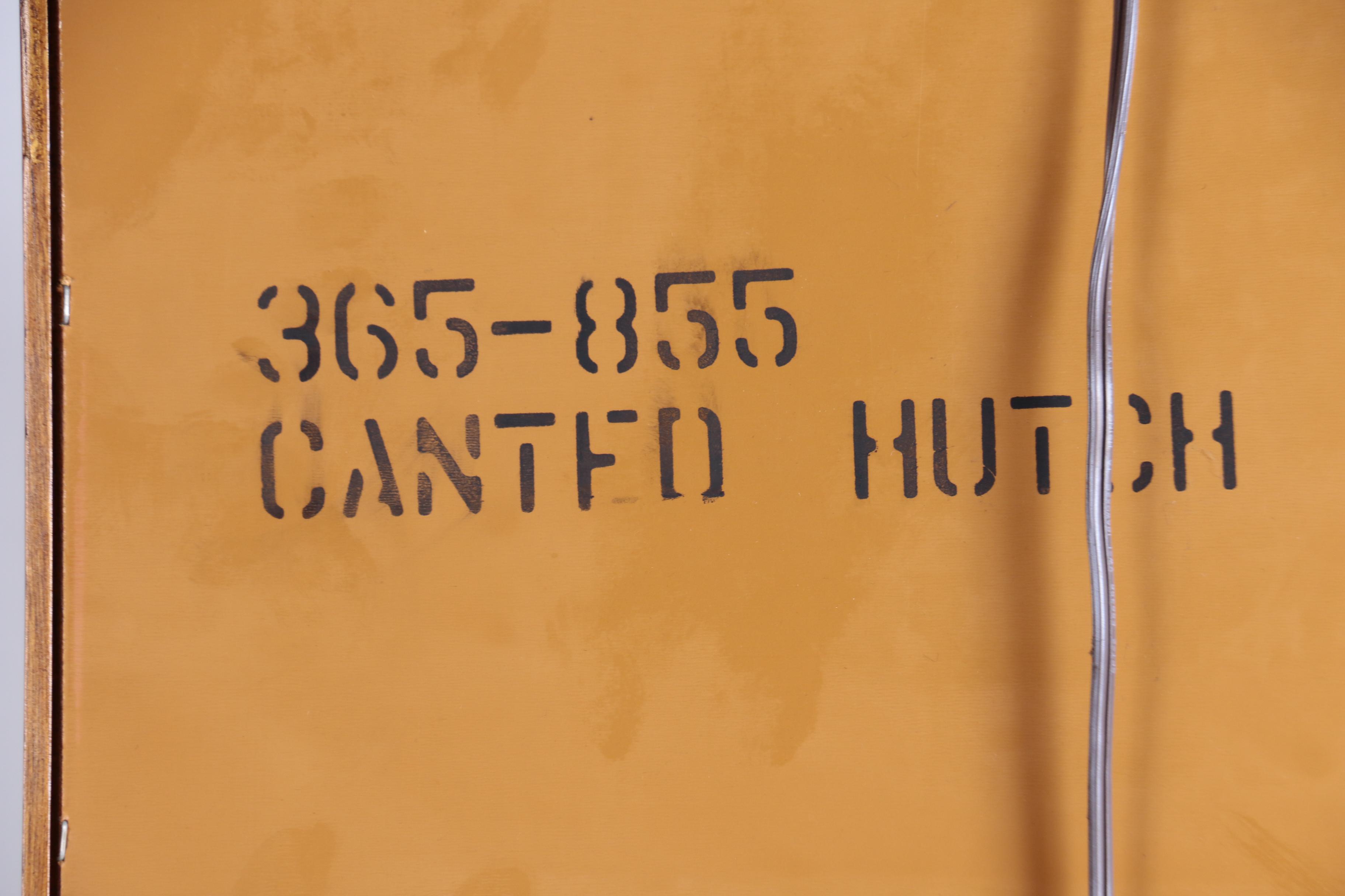 George III Style Oak-Veneered Two-Piece China Cabinet by Lexington, 20th Century