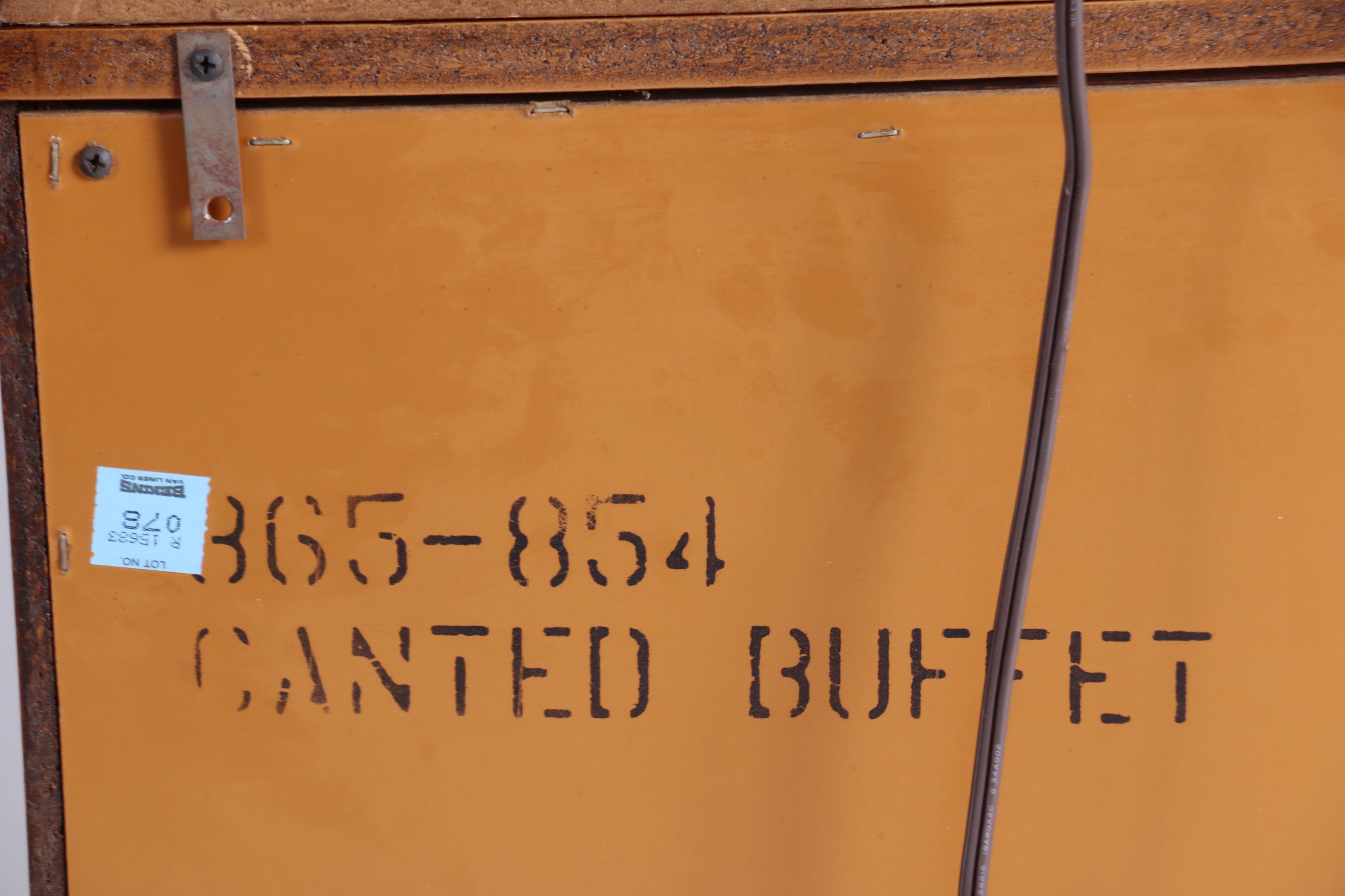George III Style Oak-Veneered Two-Piece China Cabinet by Lexington, 20th Century