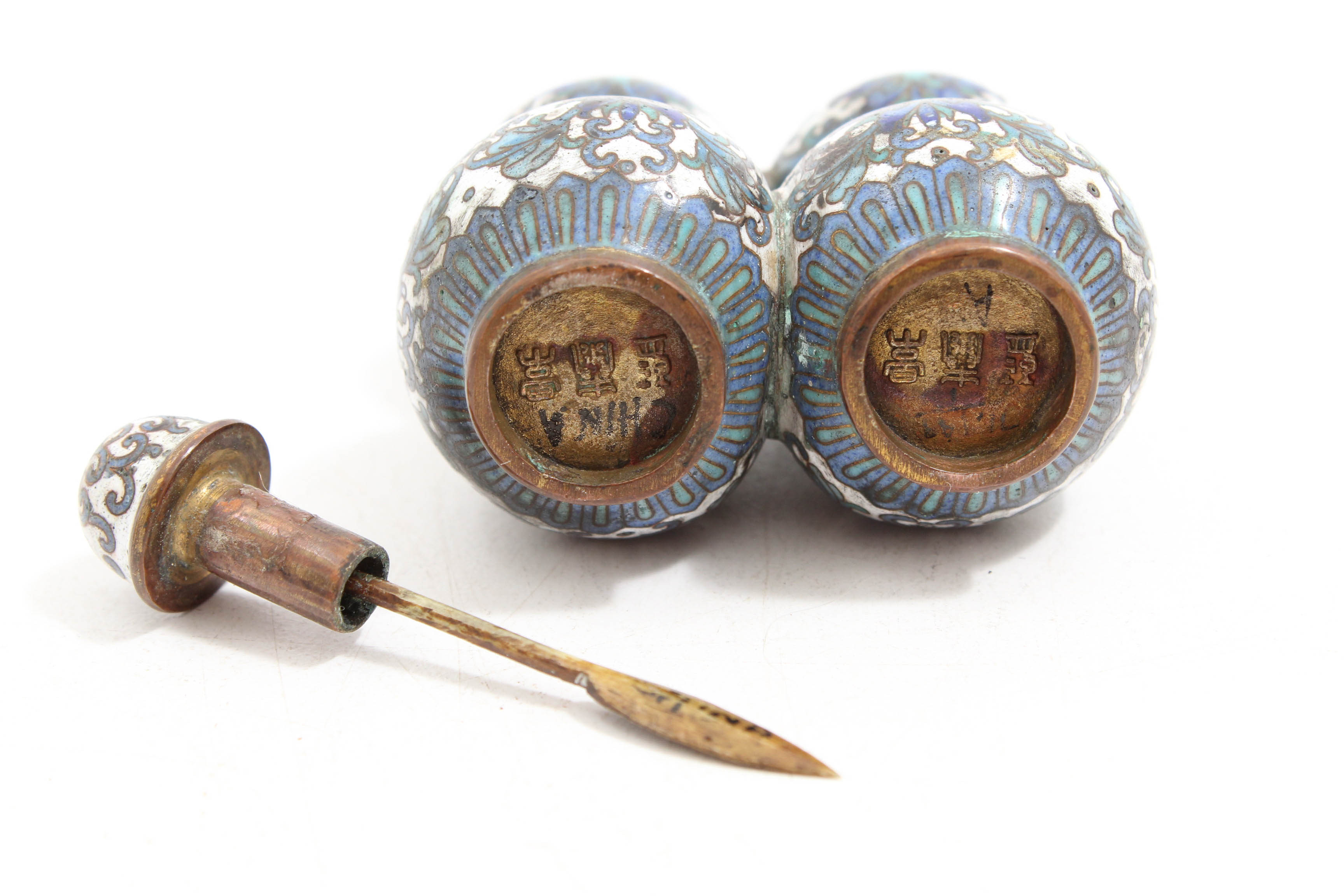 Chinese Cloisonné Gourd-Shaped Double Snuff Bottle