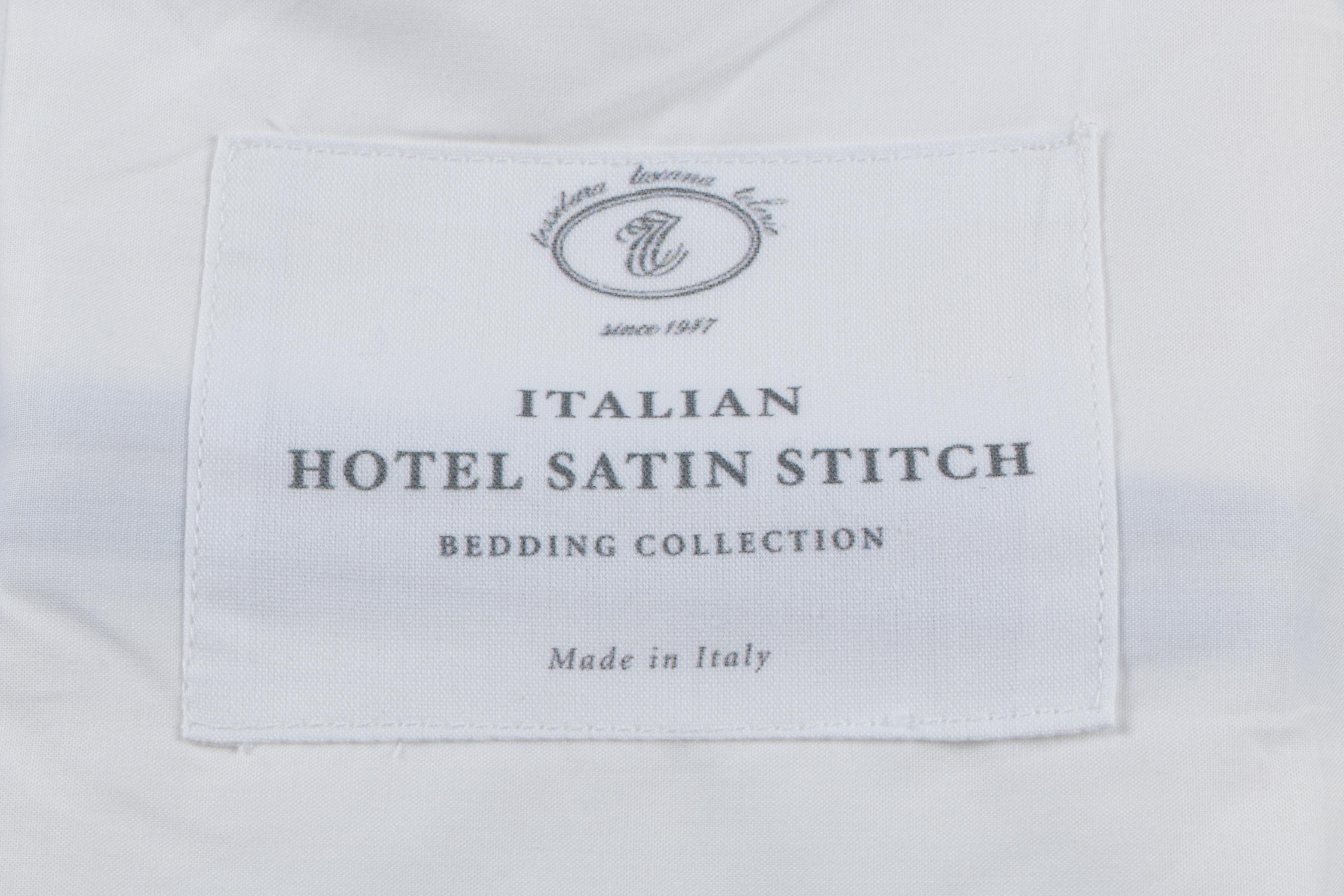 Restoration Hardware Full Size Duvet Cover and Sheet Set