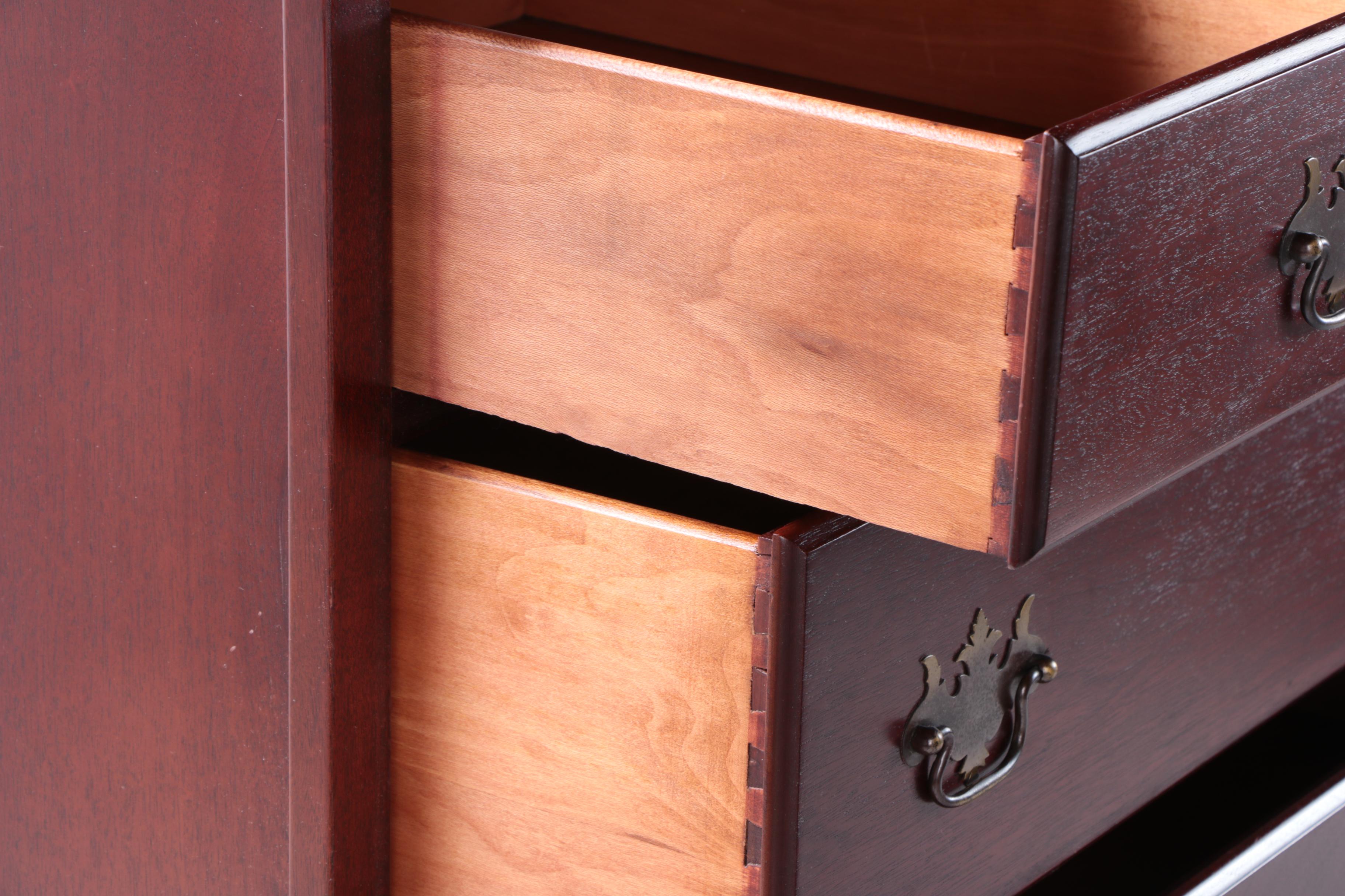 Vintage Chippendale Style Mahogany Chest on Chest by Hungerford