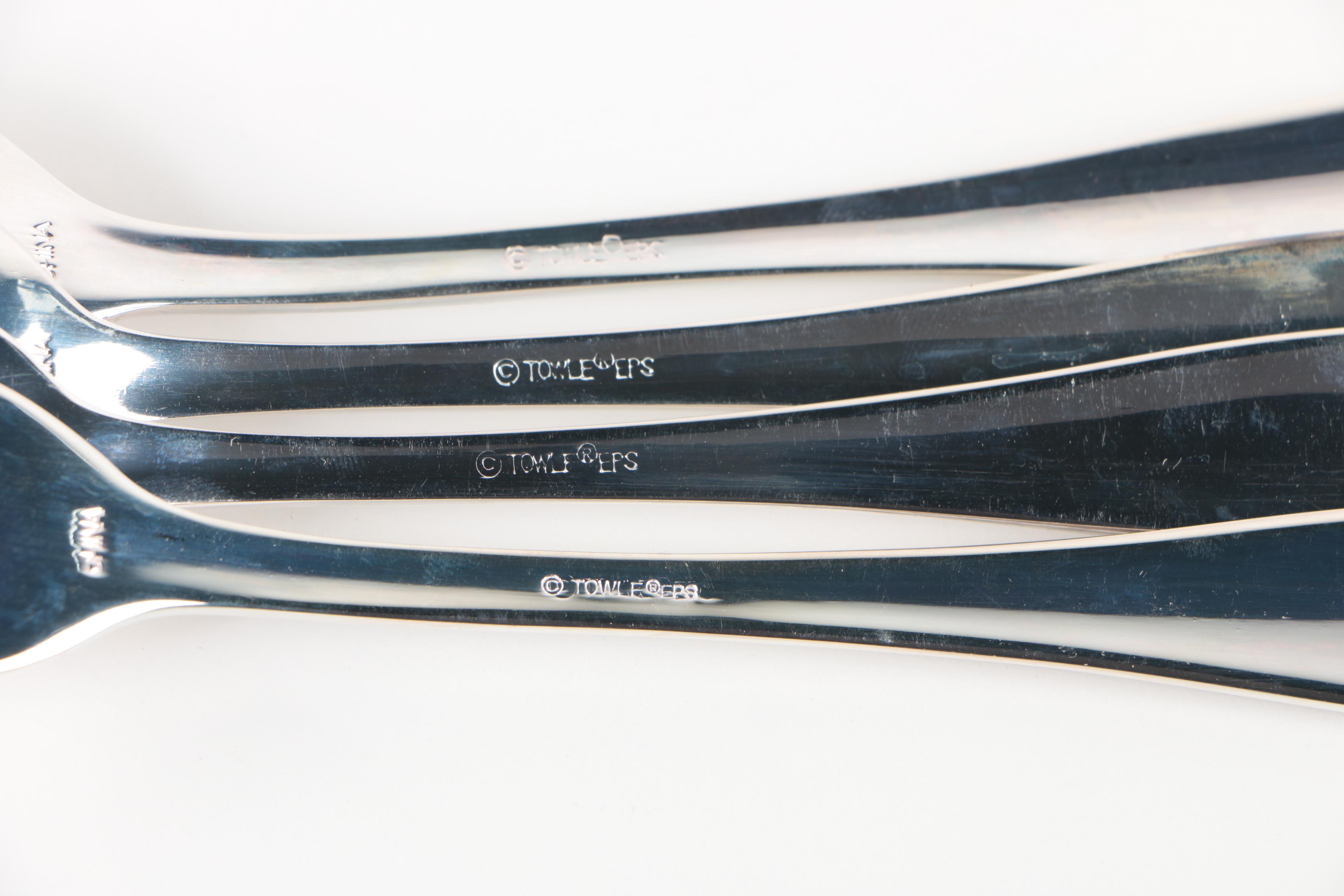 Towle Silversmiths "Beaded Antique" Silver Plate Flatware Set with Chest