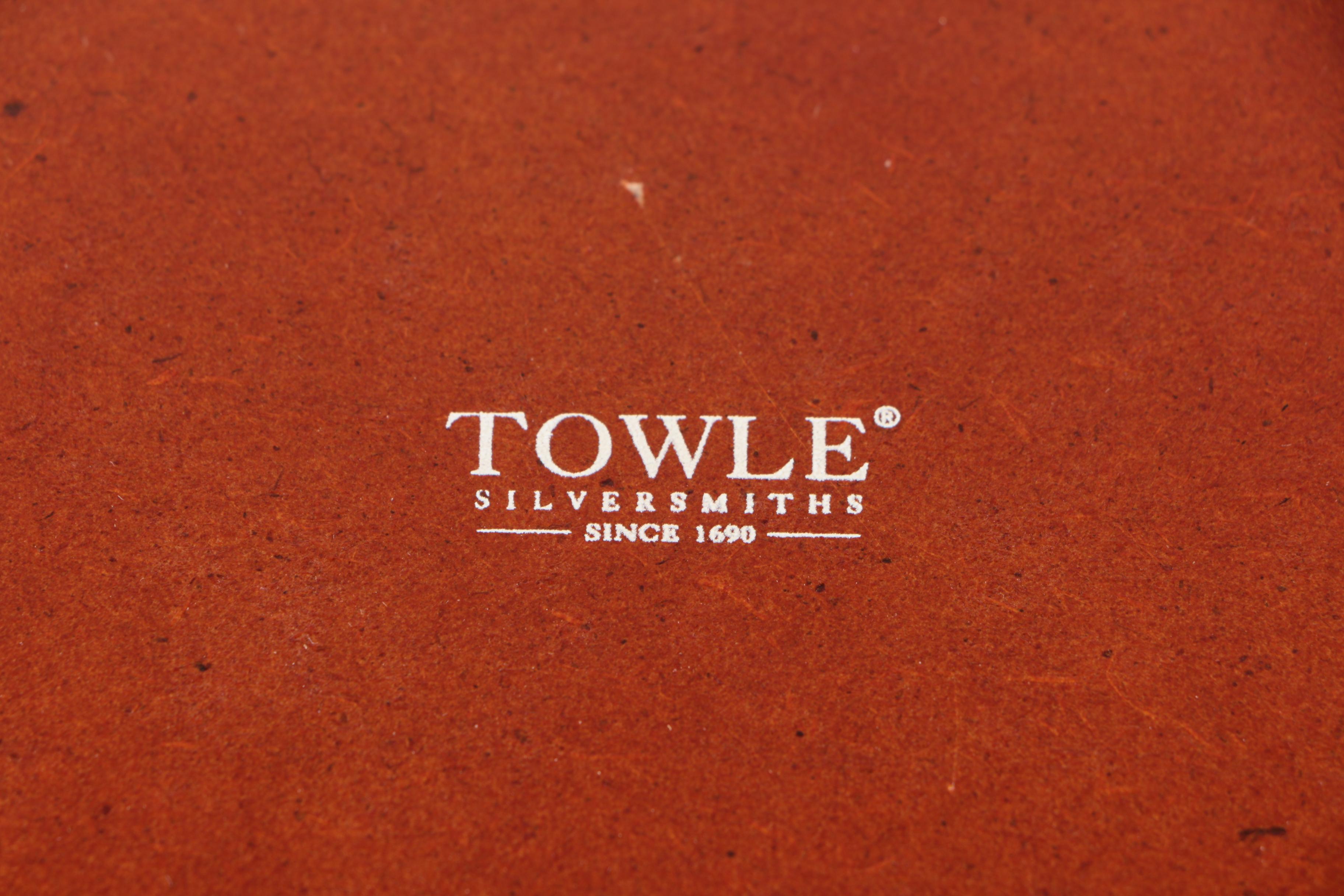 Towle Silversmiths "Beaded Antique" Silver Plate Flatware Set with Chest