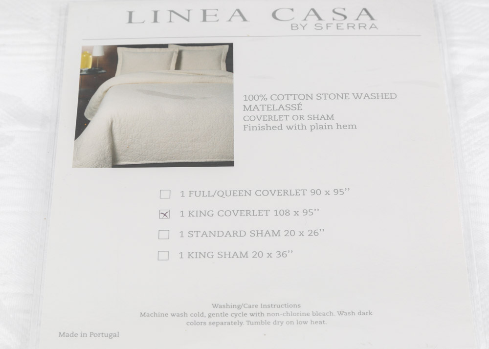 Linea Casa by Sferra King-Size Matelassé Coverlet and Shams