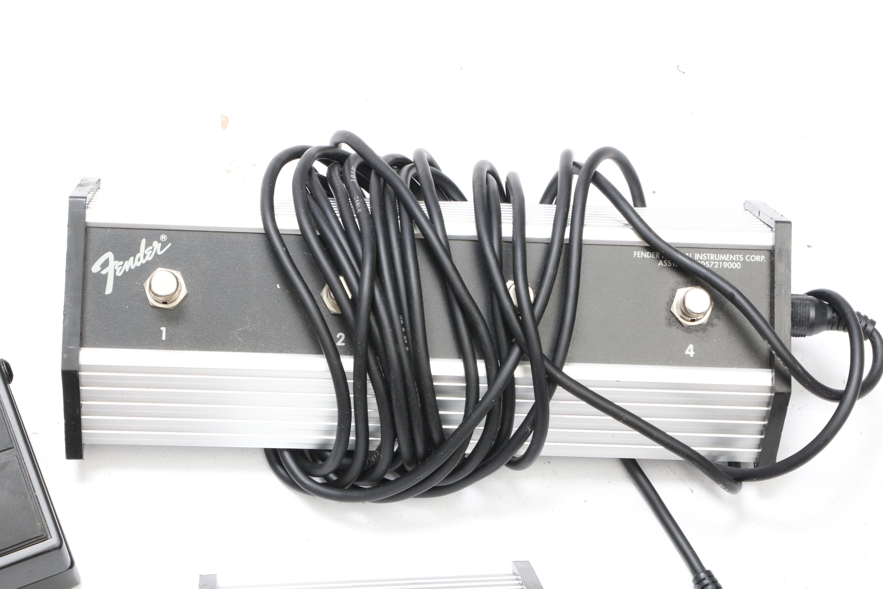 Steinberger Synapse Electric Guitar with Stand