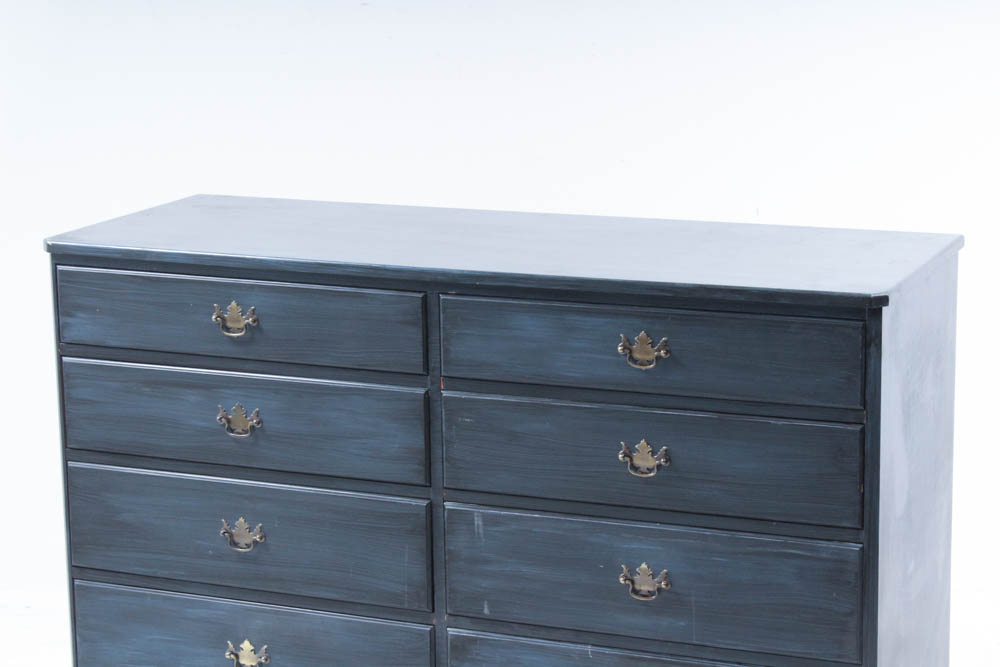 Chest of Drawers with Painted Finish