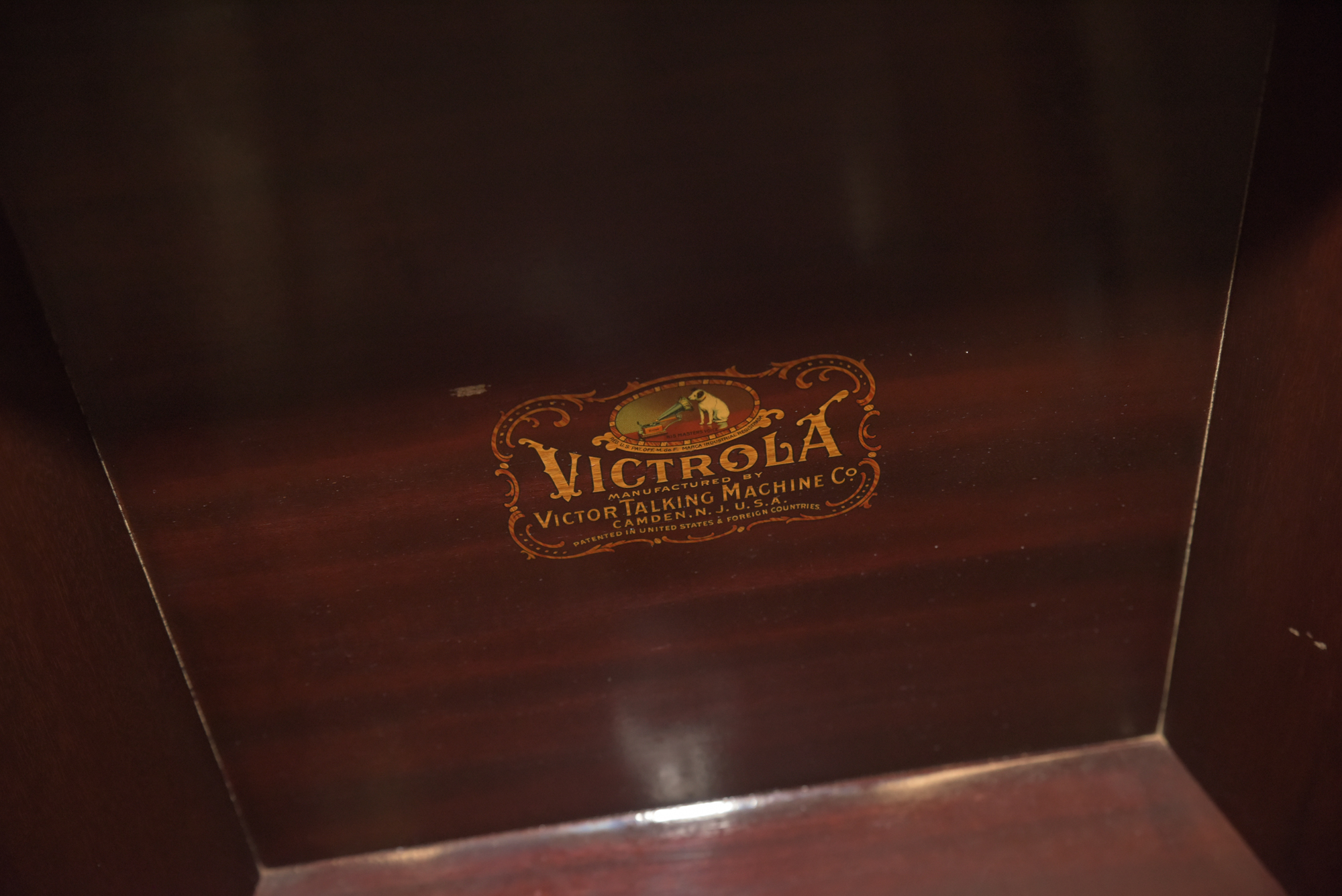 Circa 1912 Mahogany Victor-Victrola