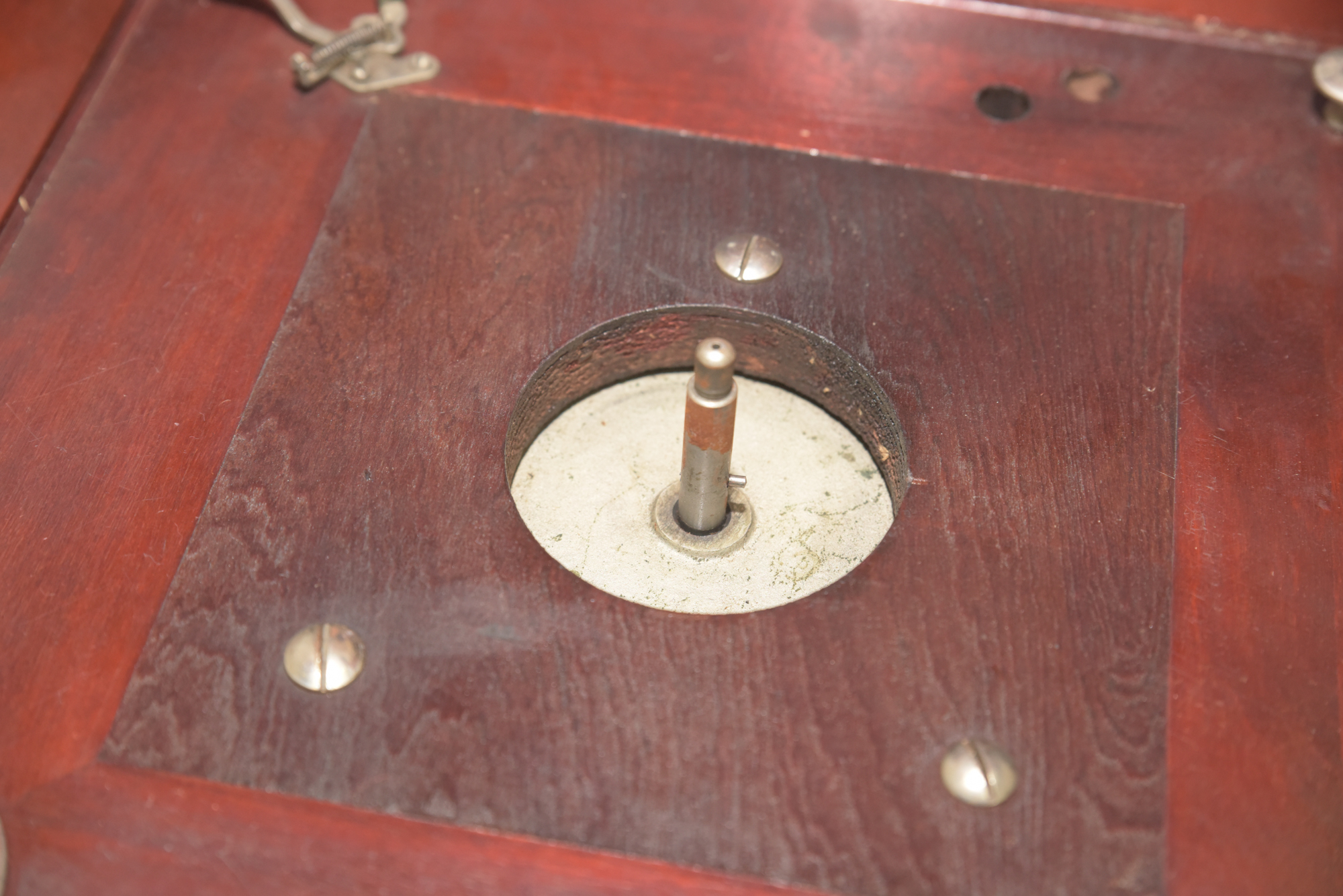 Circa 1912 Mahogany Victor-Victrola