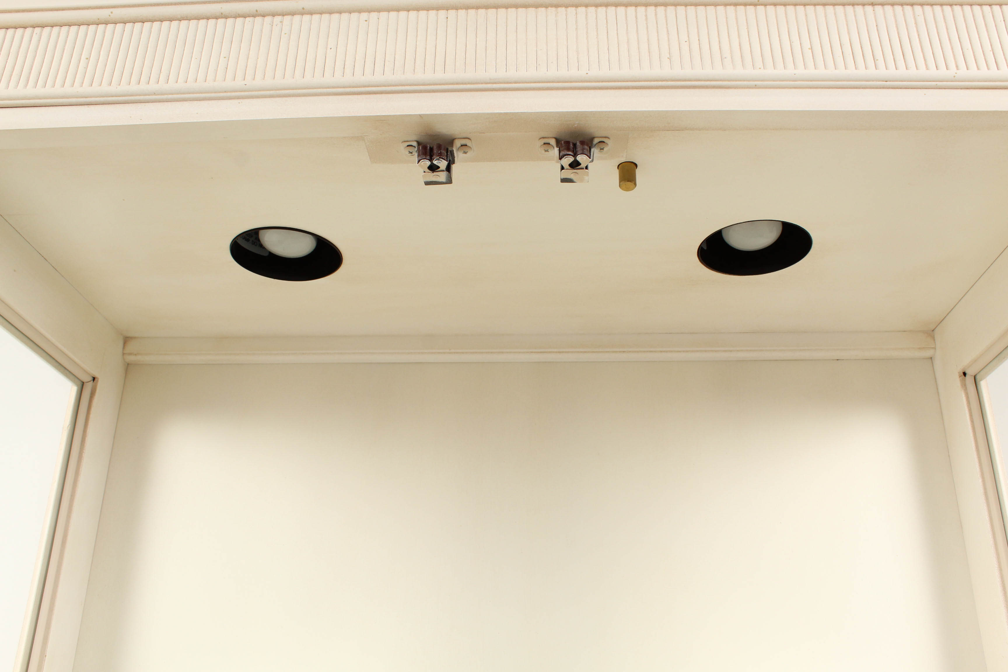 Ethan Allen "Swedish Home" China Cabinet