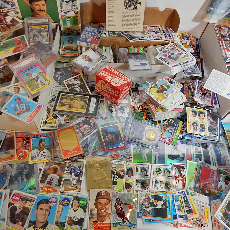 Large Sports Card Collection in Tub with 1958 Willie Mays - Few 1000 Cards